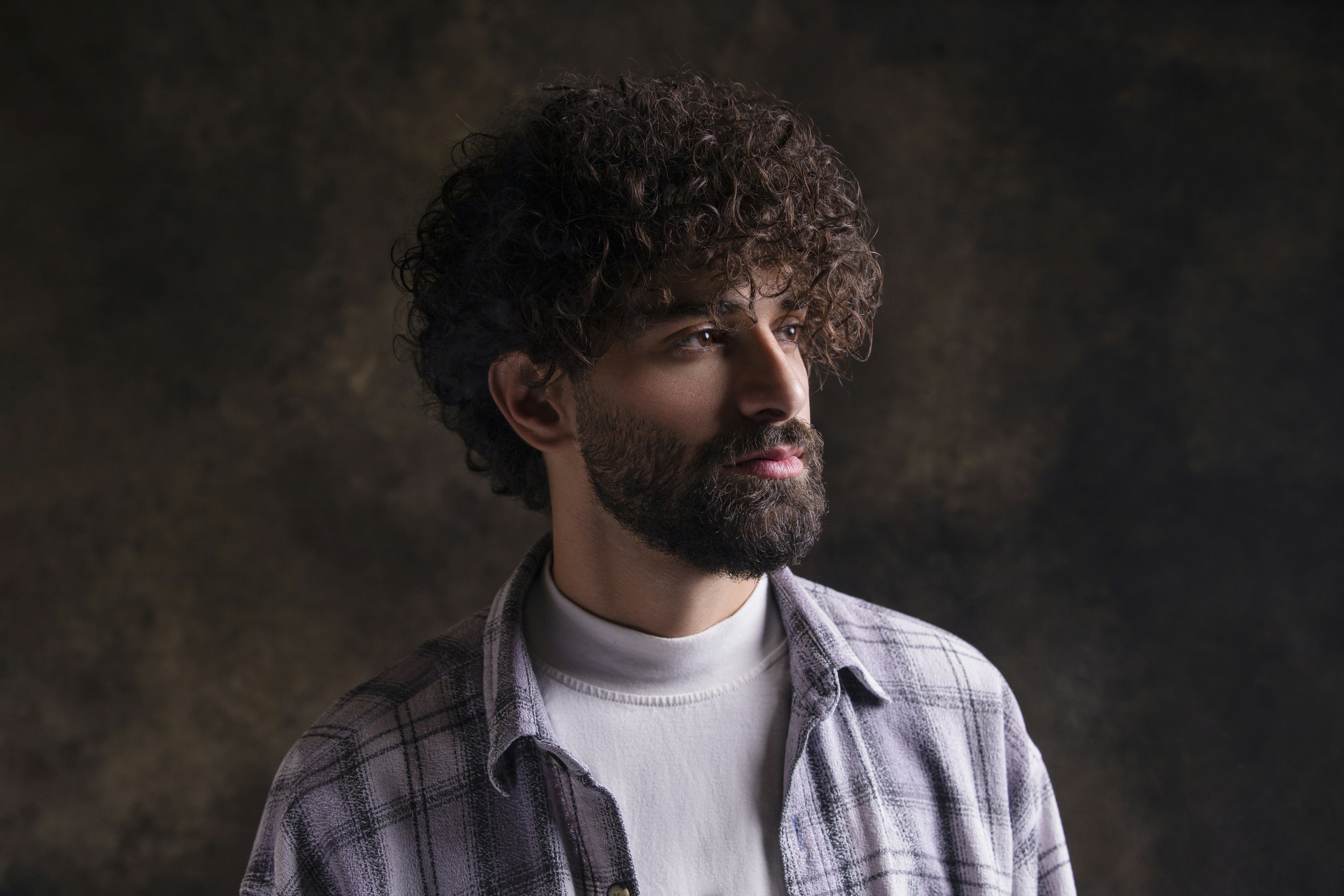 Photo by gharaeistudio