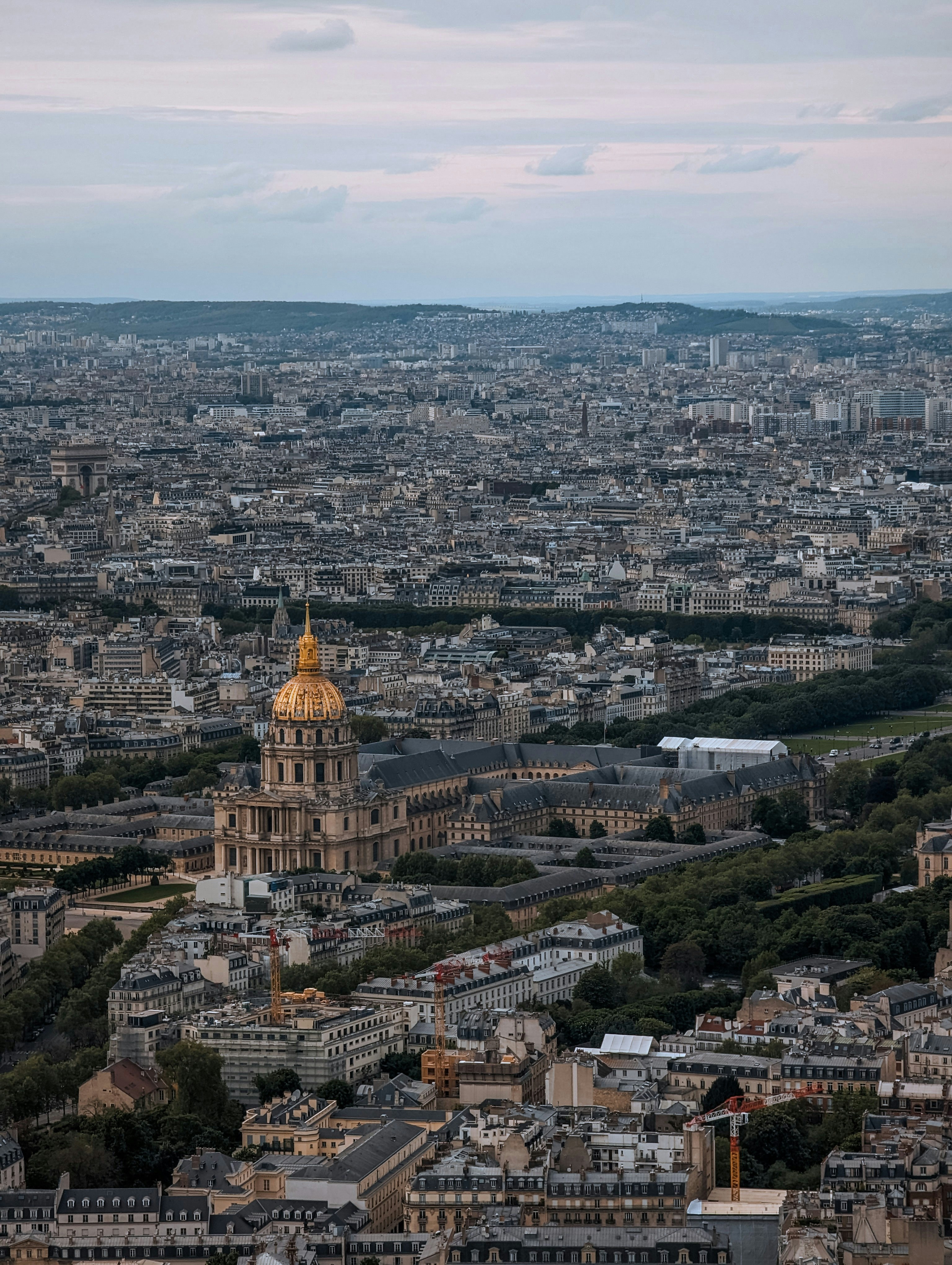 Blick auf die Stadt Paris von der Spitze des Eiffelturms