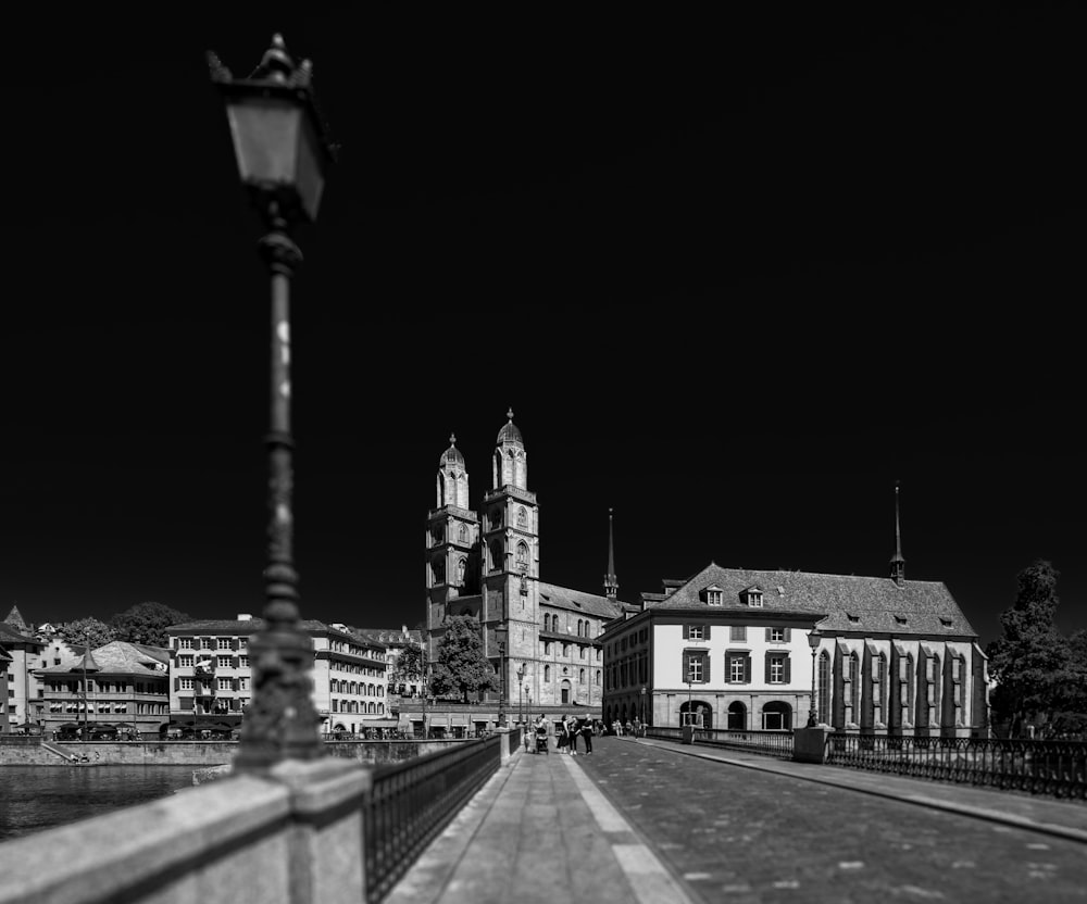 a black and white photo of a city street