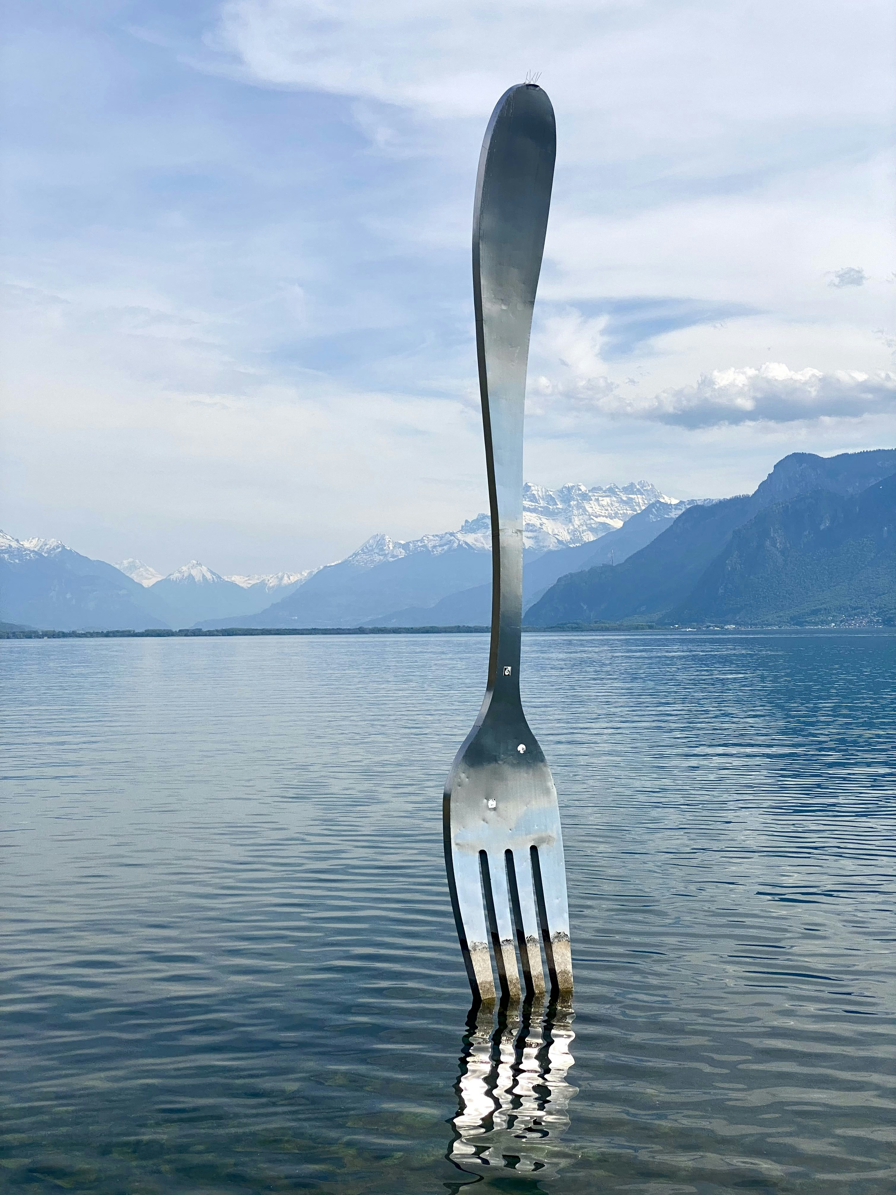 TheWorkHub sàrl: Votre Partenaire Idéal pour un Bureau Partagé à Vevey