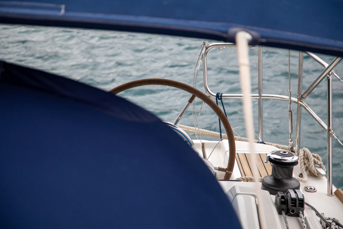 Raymarine RCU-1 Wireless Autopilot Remote: A Game-Changer for Shorthanded Sailors