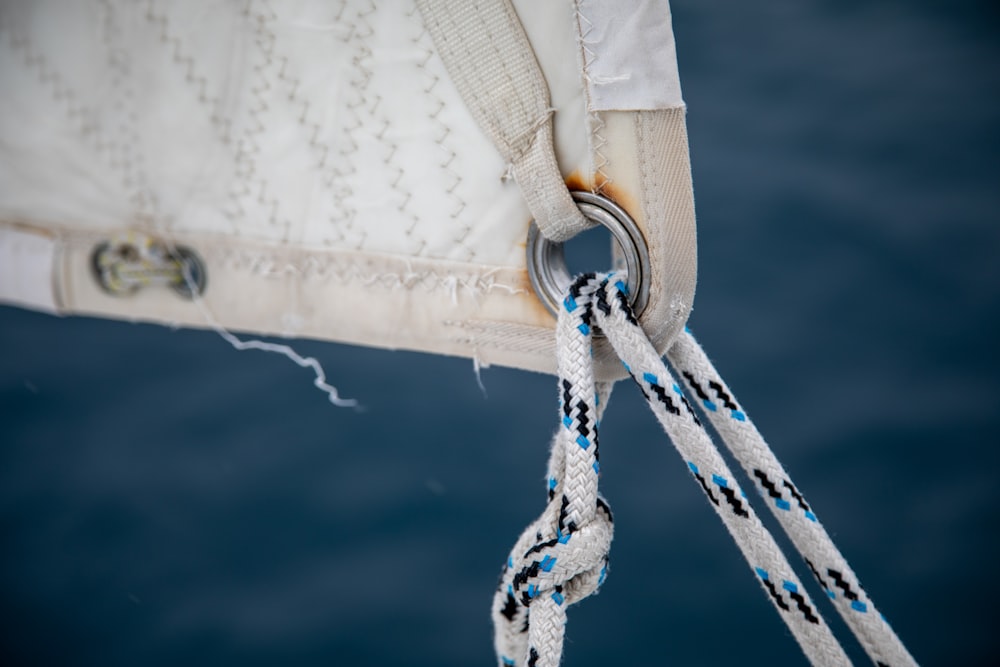 a close up of a rope attached to a boat