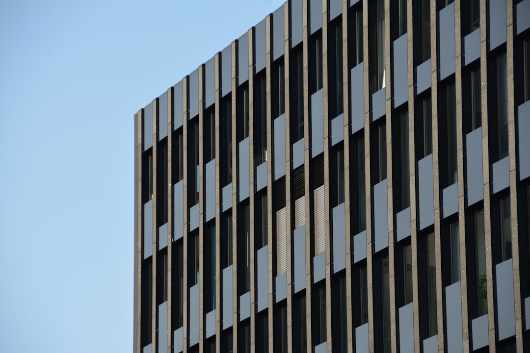 a very tall building with lots of windows,