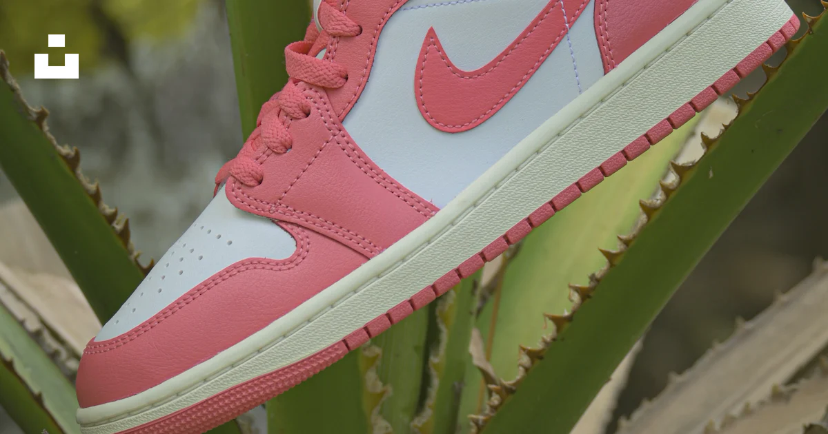 Chaussures enfant rose Taille 33 en ligne sur la boutique Chaussures enfant rose Taille 33 en ligne sur la boutique