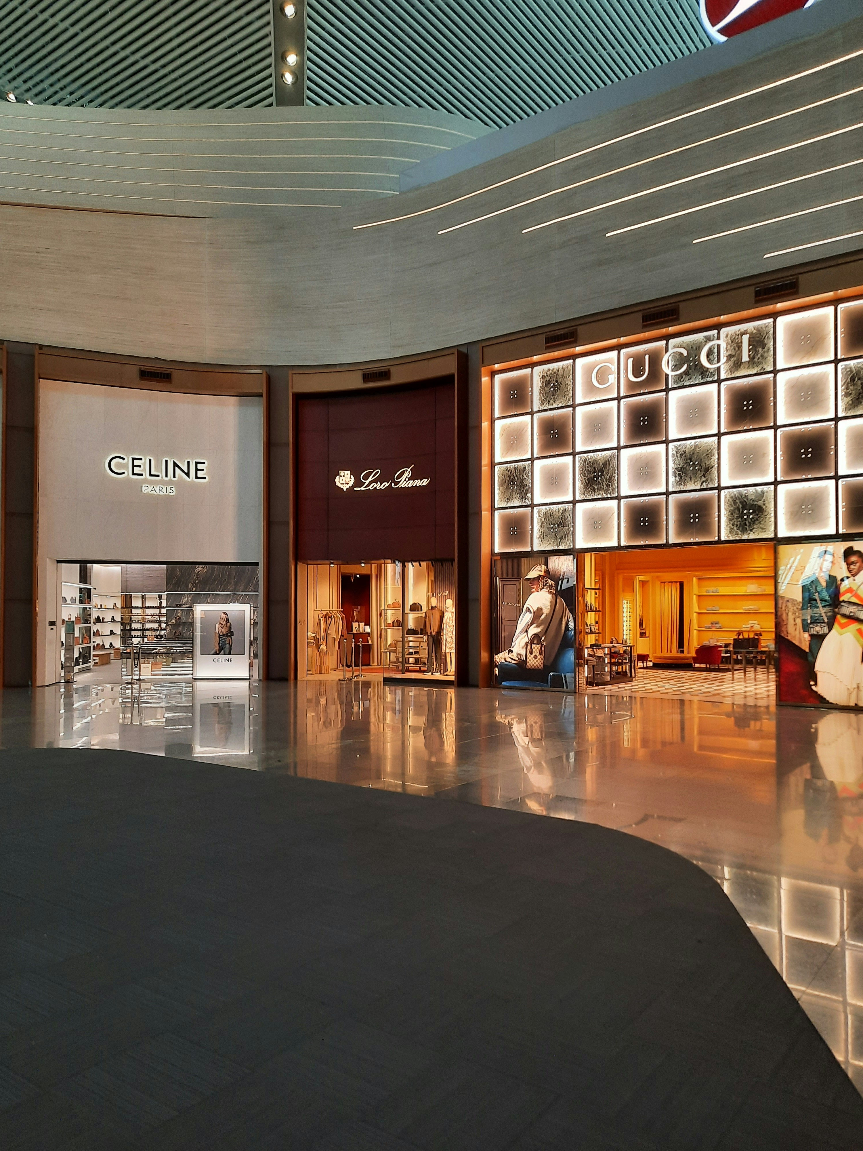 Luxury vs. Affordable Fashion: Is It Worth the Splurge?