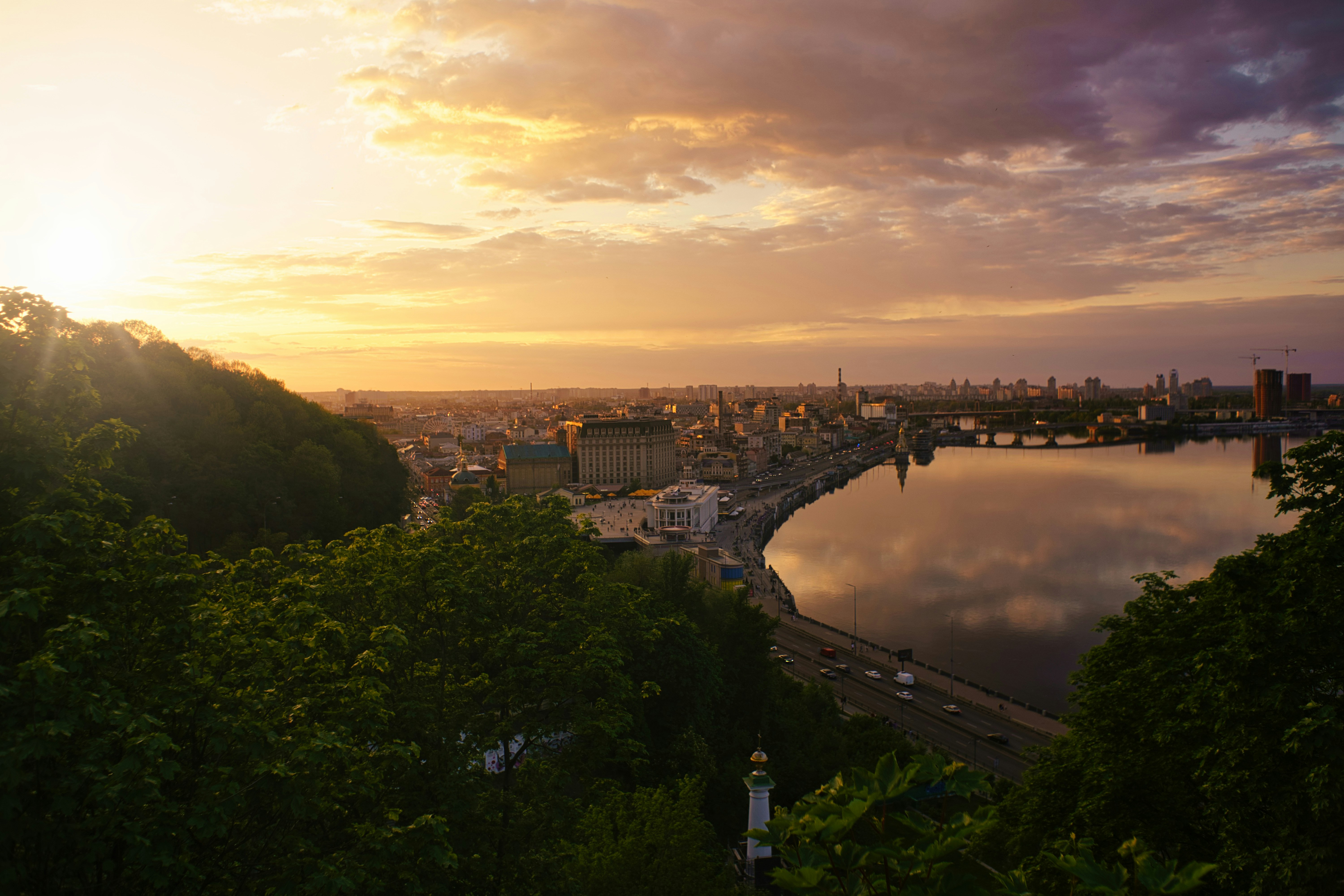 Photo by rushilologist