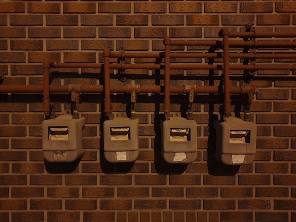 How to Create a Website for Tracking Water Usage in Apartment Complexes