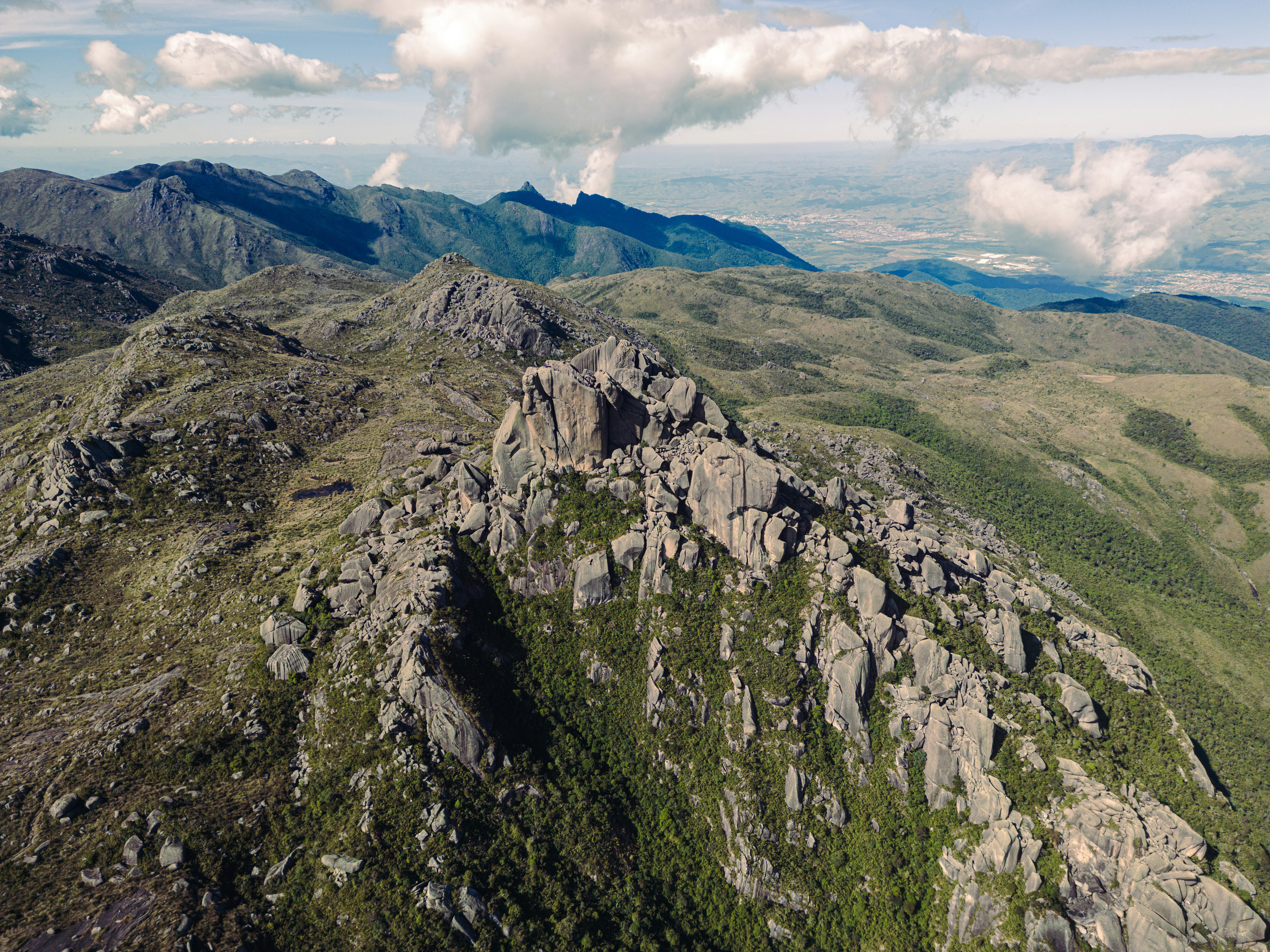 photo-1685459378201-5fa963bce8e0?ixid=M3wxMjA3fDB8MXxzZWFyY2h8N3x8JUQwJTk0JUQwJUI1JUQxJTgyJUQwJUI4JTIwJUQwJUJGJUQwJUI1JUQxJTgwJUQwJUI1JUQwJUJDJUQwJUI1JUQwJUJEJTIwNSUyMCVEMSU4MSVEMCVCNSVEMSU4MCVEMCVCOCVEMSU4RiUyMDE5LjEyLjIwMjR8ZW58MHx8fHwxNzMxOTUwMzM2fDA\u0026ixlib=rb-4.0.3