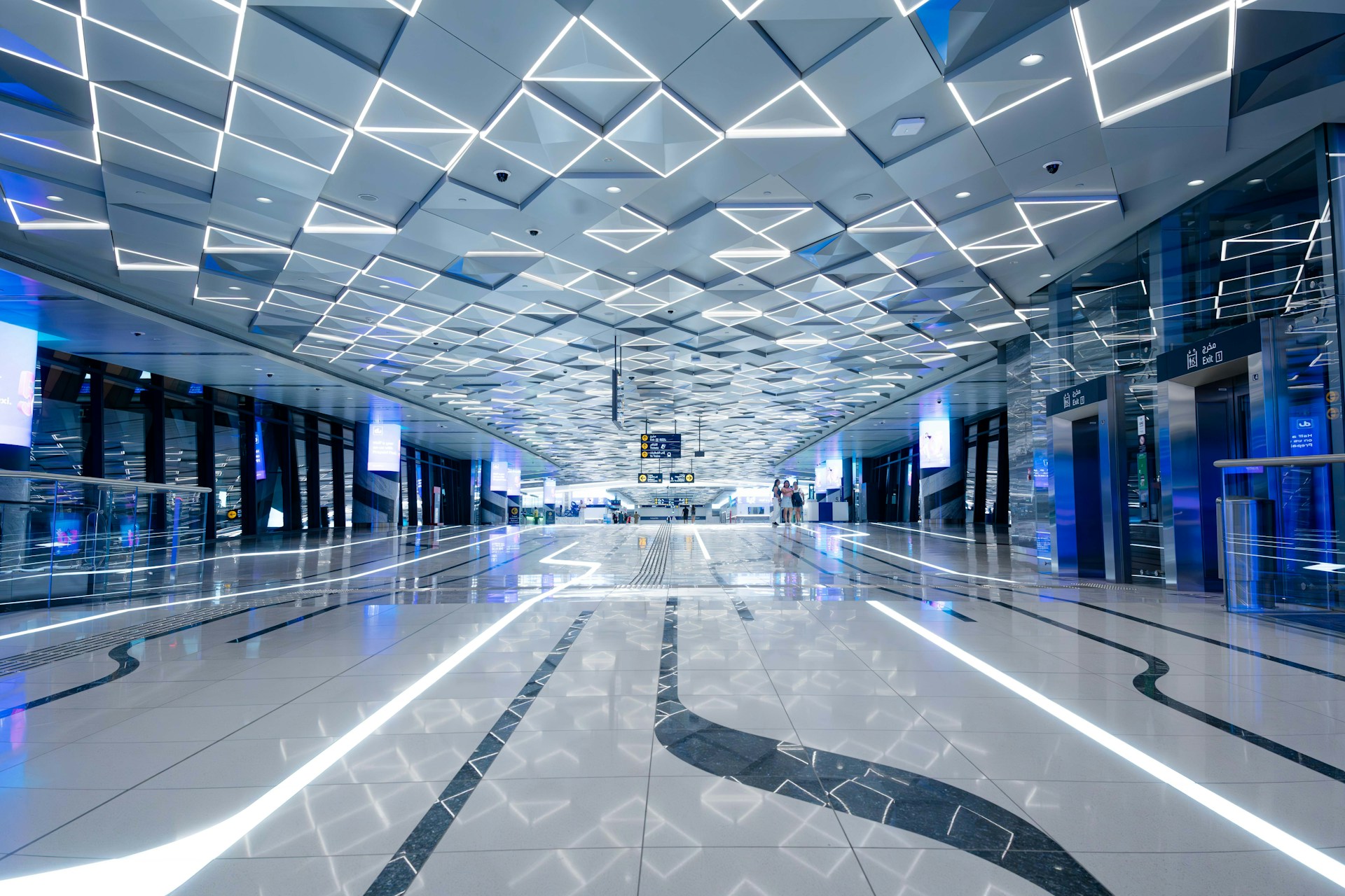 black and white bed linen