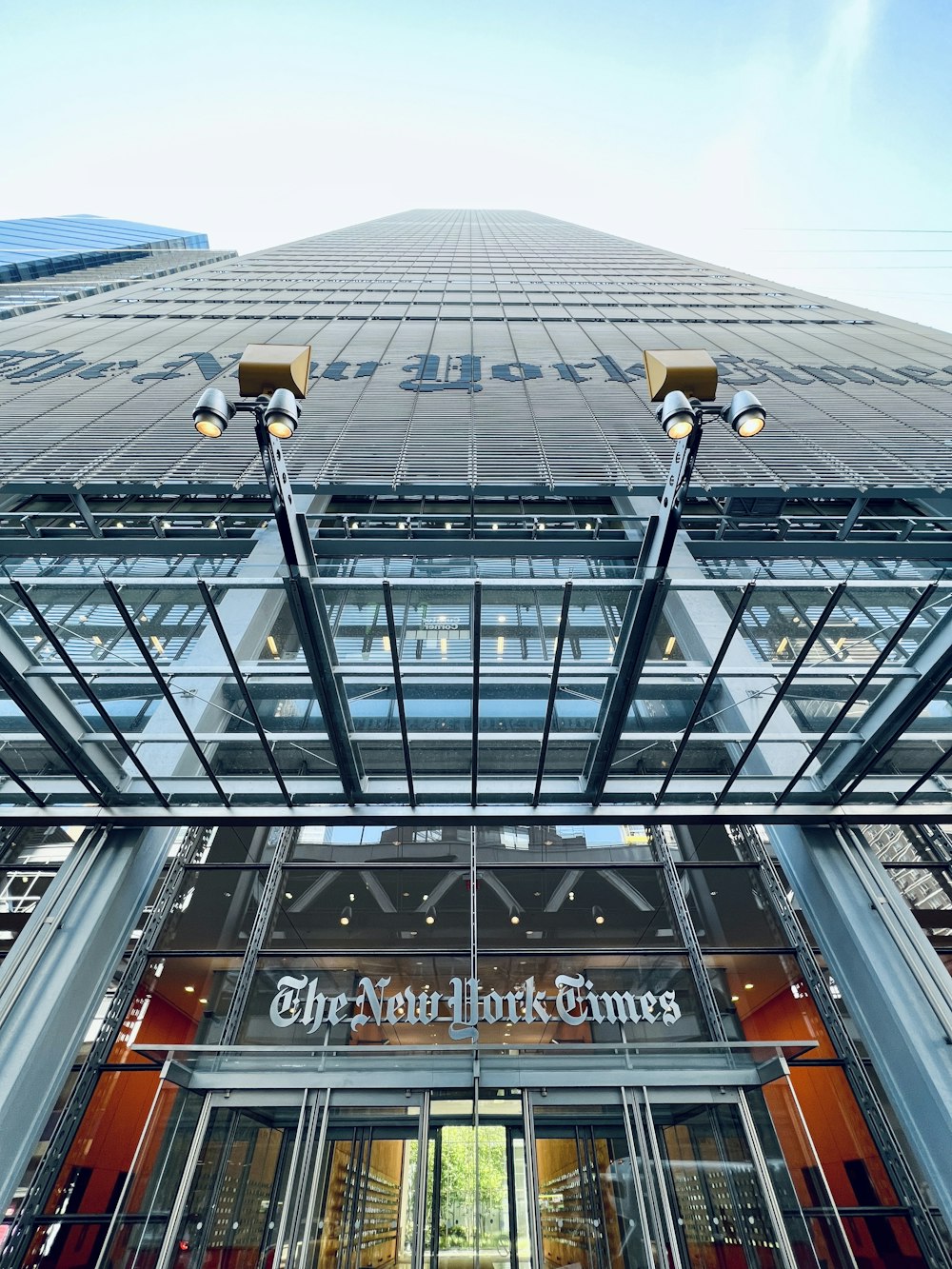 La entrada al edificio del New York Times