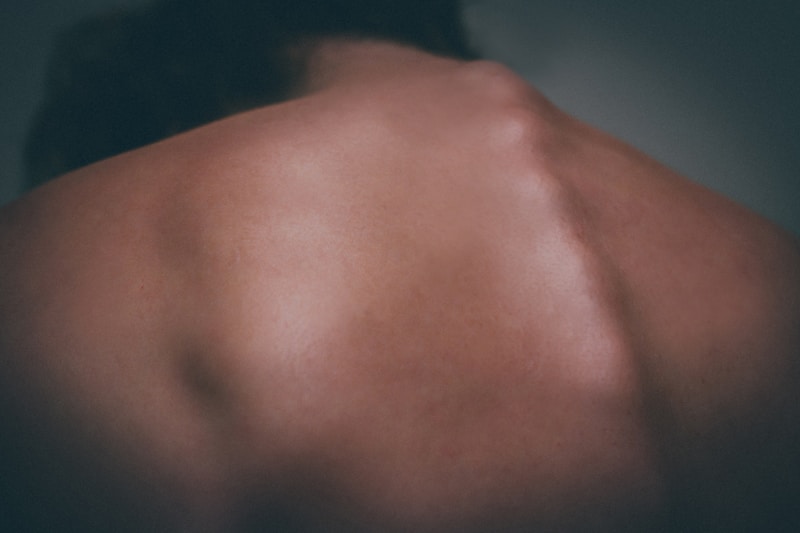 Dos large et musclé