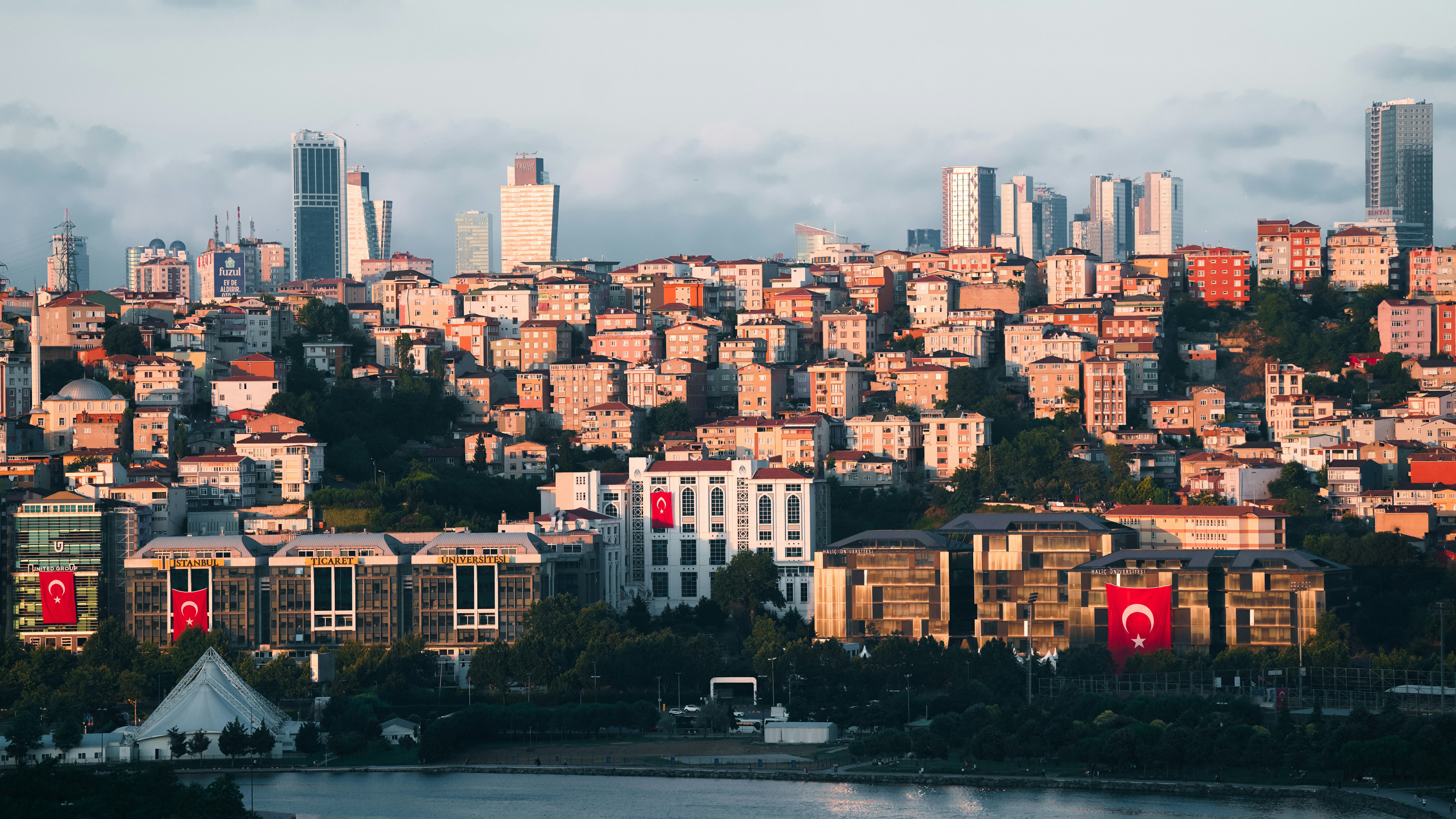 Photo by salahdarwish