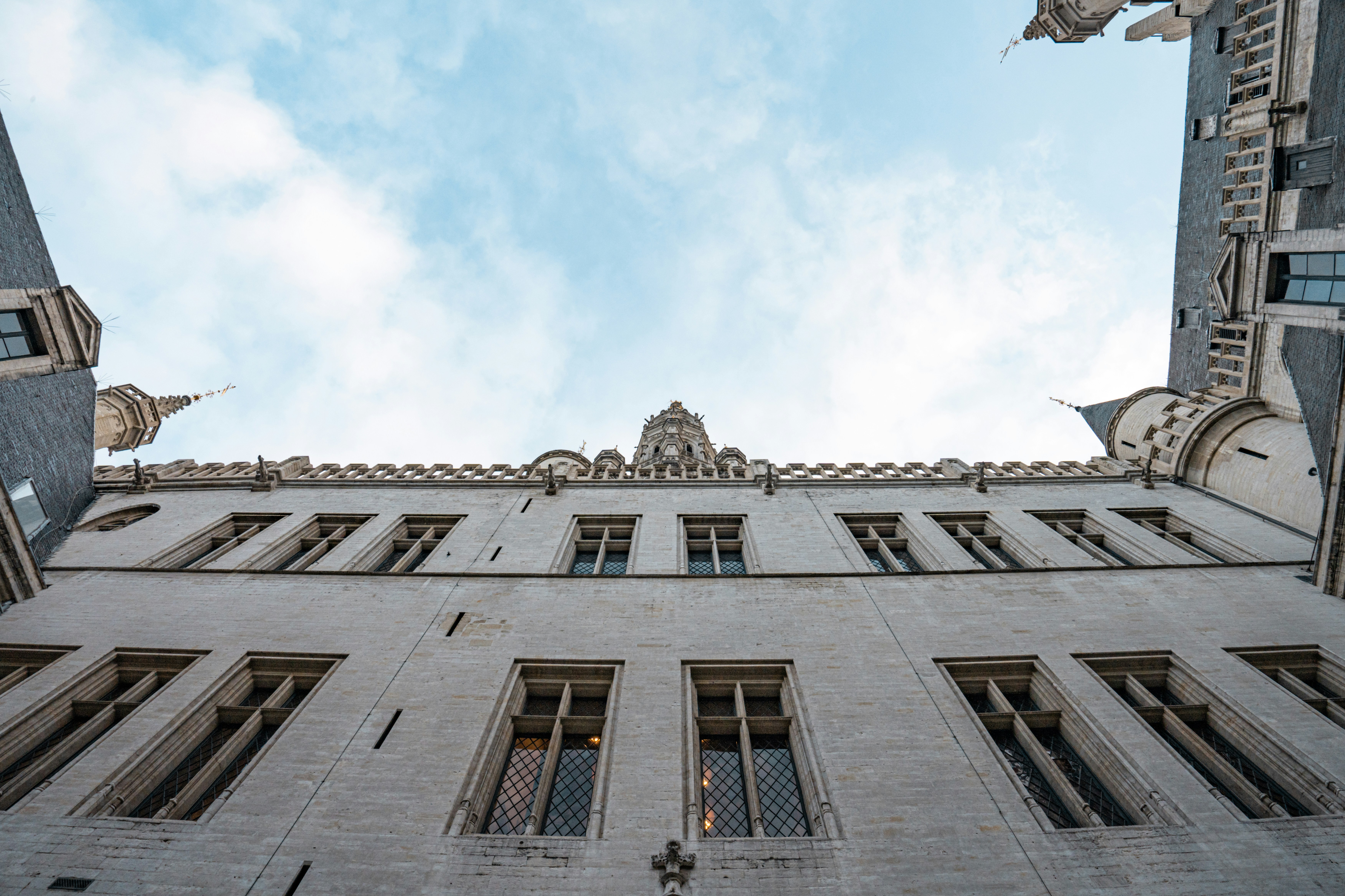 Photo by winstontjia