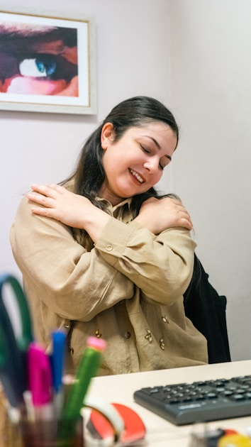 Job Hugging 2026: 57% of Workers Are Clinging to Jobs Out of Fear, Not Loyalty
