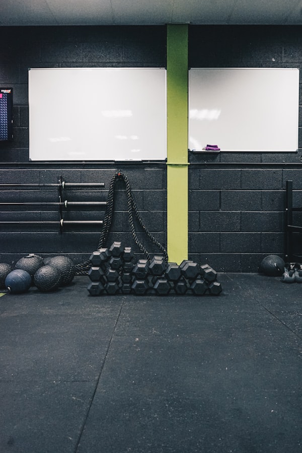 Gym s míči a řetězy