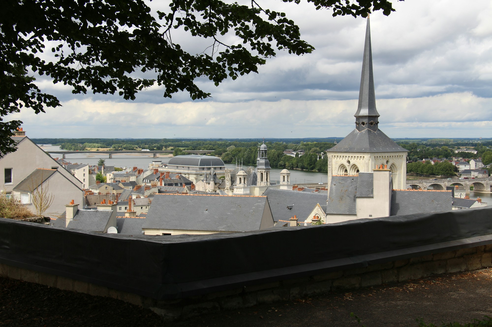 Discover Saumur: A Charming French Town