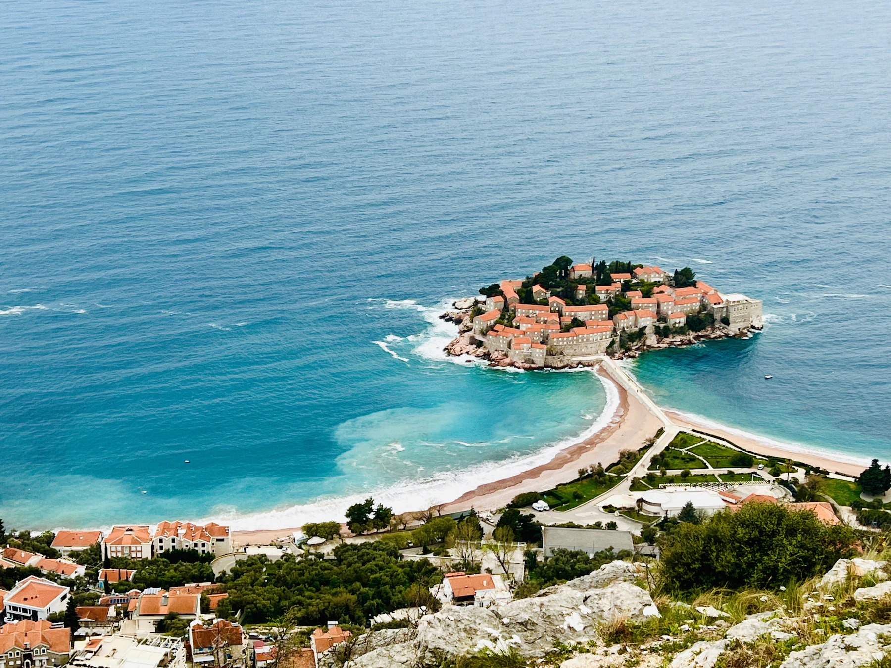 Sveti Stefan adası ve Adriyatik kıyısı