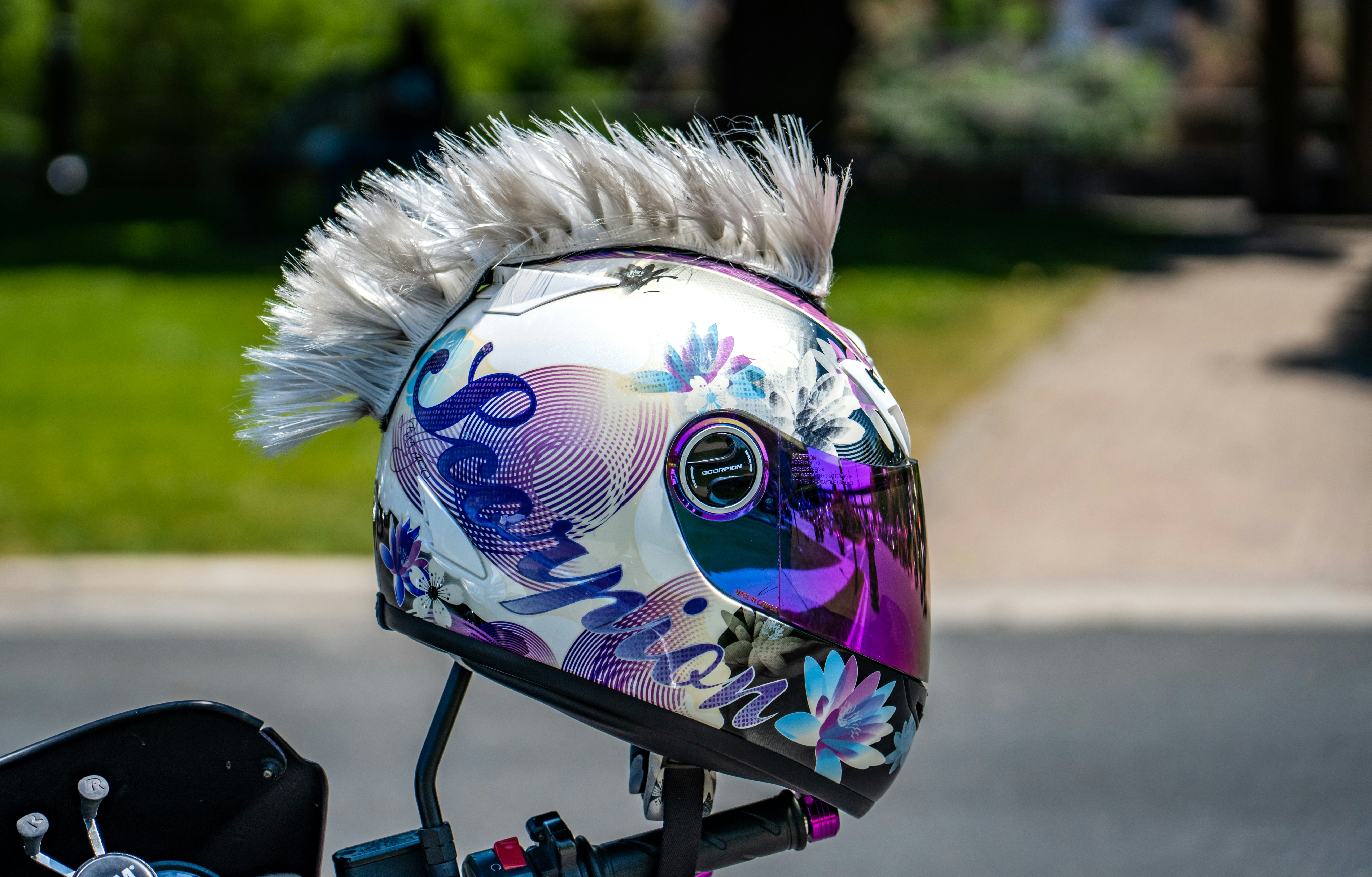 a helmet with a mohawk on the back of it