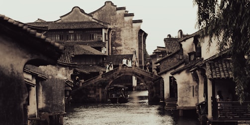 Close-up of traditional stone bridges and old houses in Zhujiajiao.