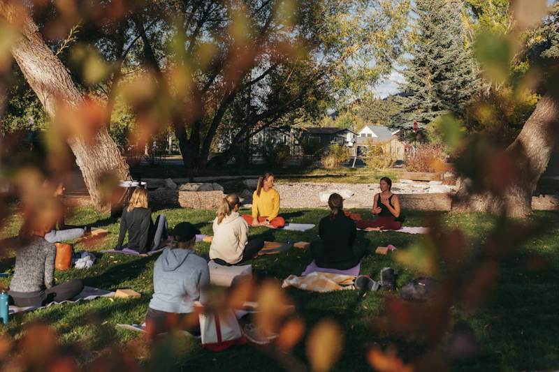 Best Yoga and Meditation Retreats in Lansdowne for a Real Break From the Noise