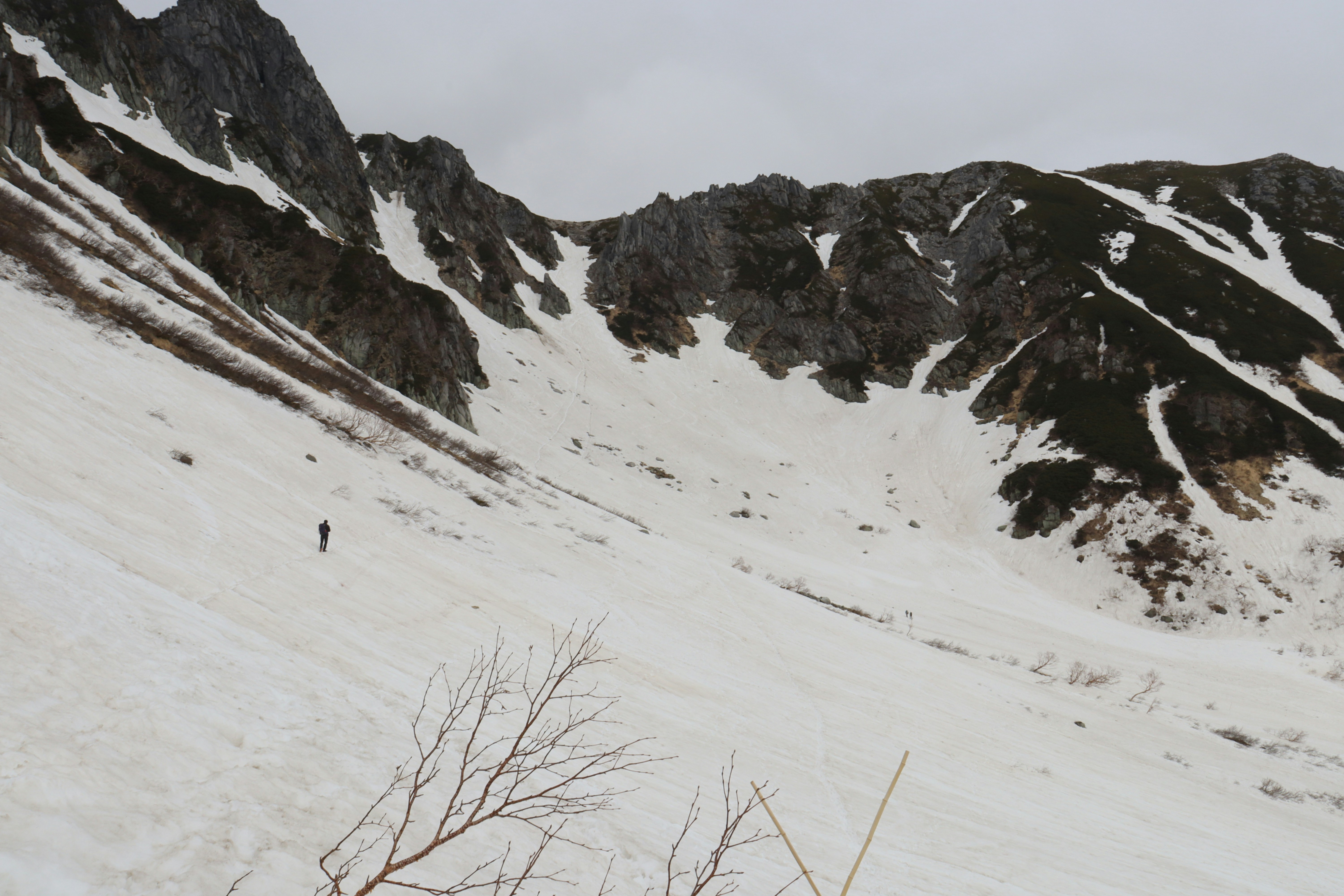 beginner snowshoe trail in Nagano with distant mountains