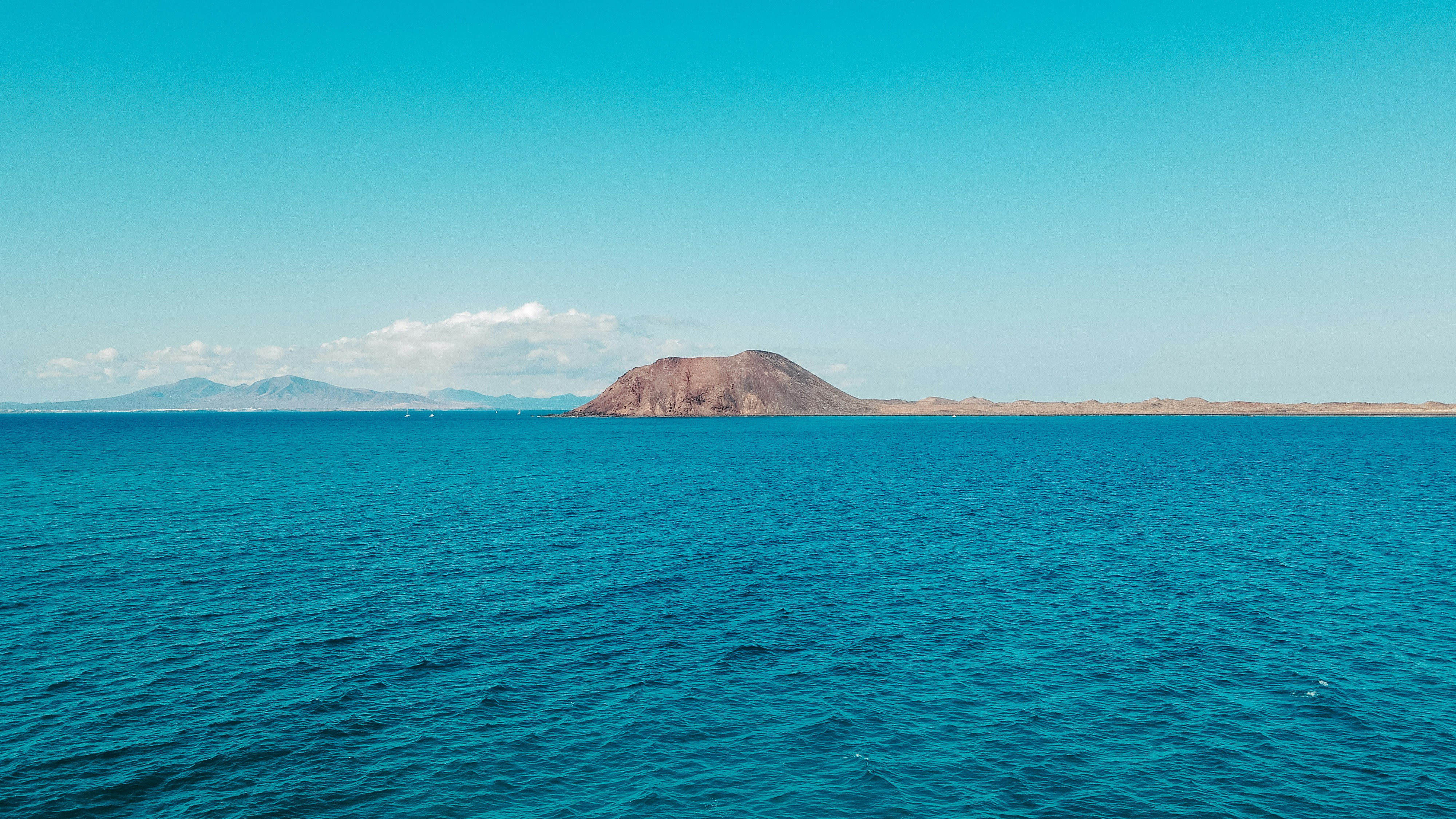 드론, 하늘을 넘어 일상을 바꾸는 혁신의 날개짓!
