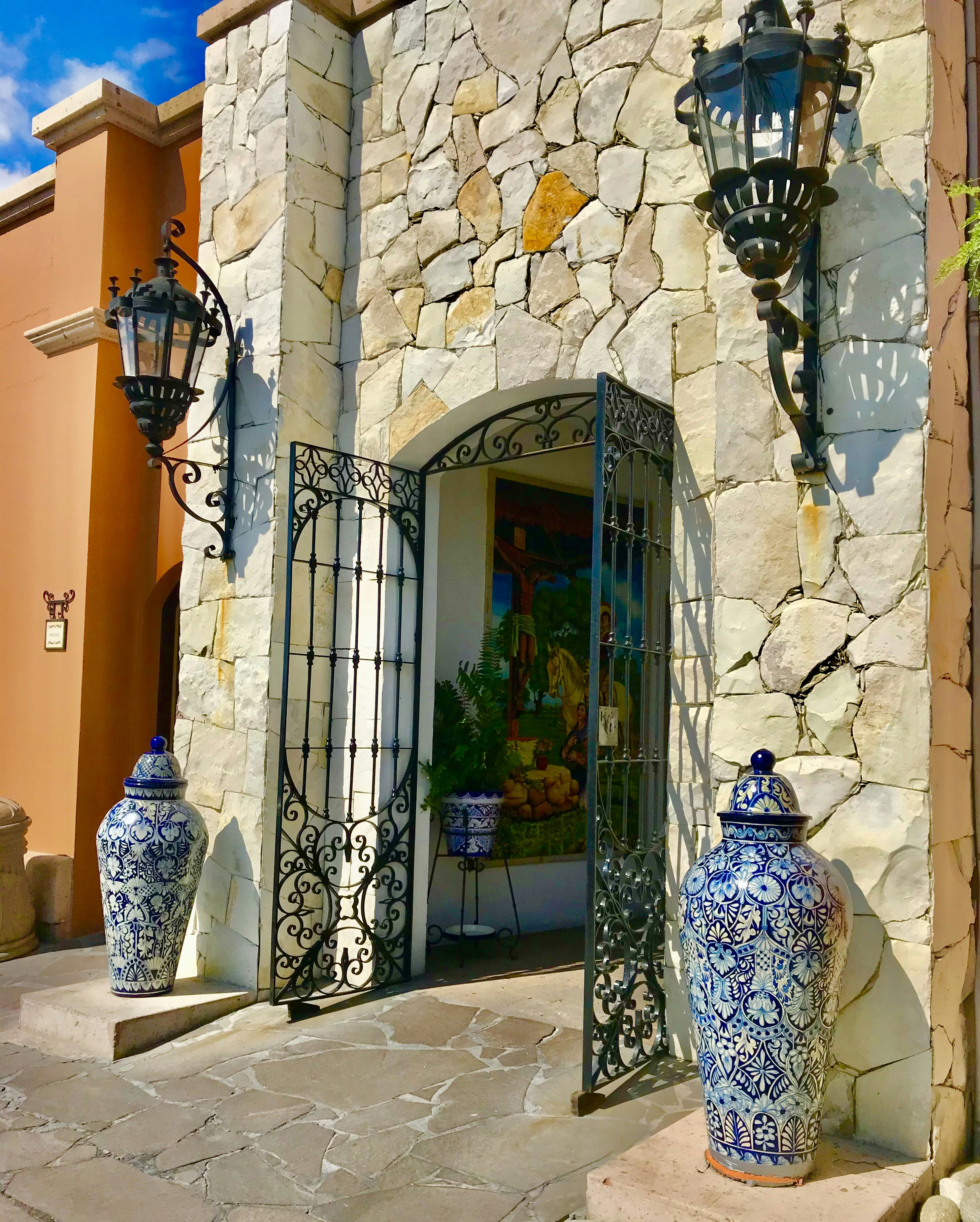 mediterranean entryway pillow decor, wallpaper, Luxury Mediterranean Throw Pillows for Entryway Styling 4