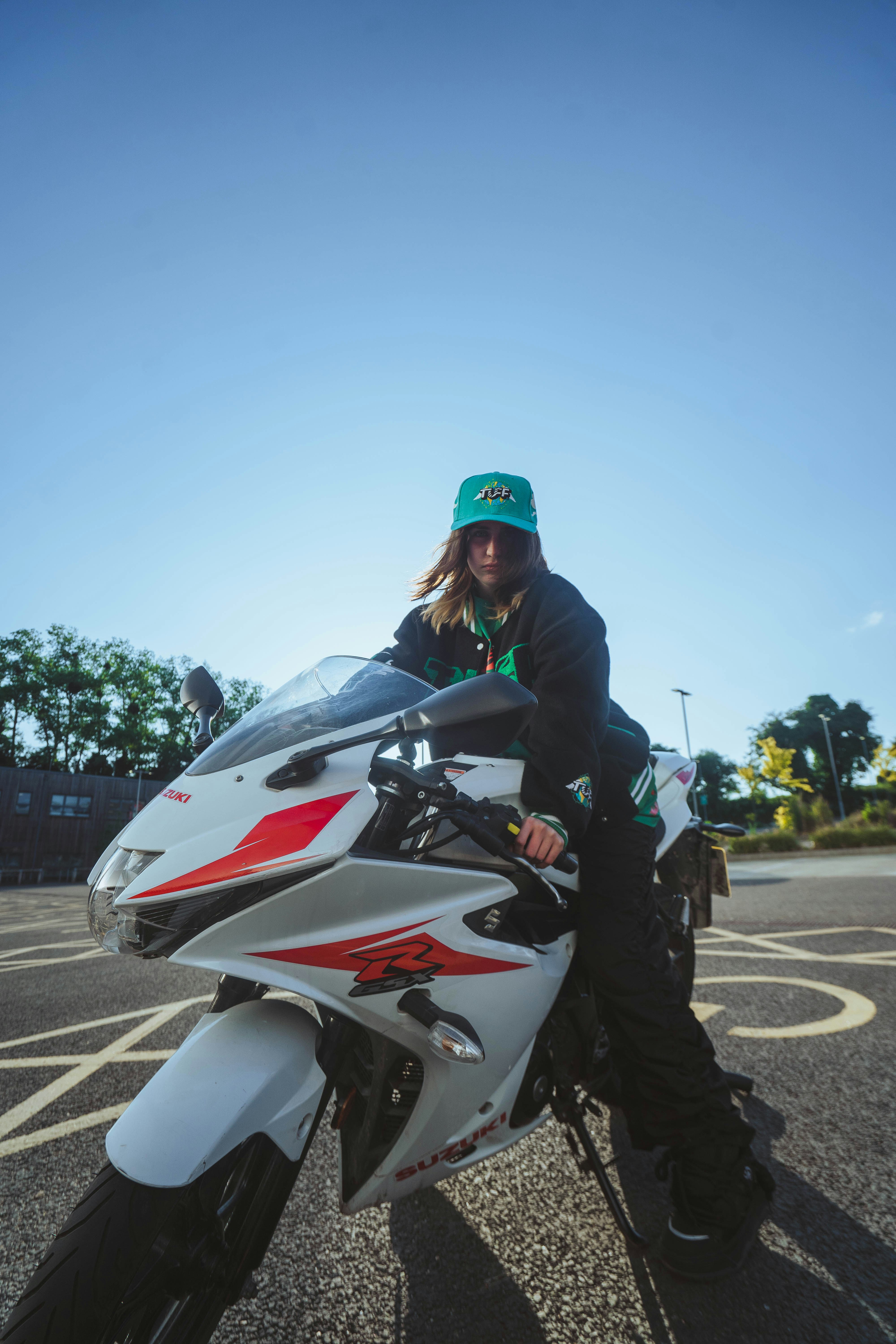 Designing Chew‑Resistant Smart Collars: Product Strategy for 2026