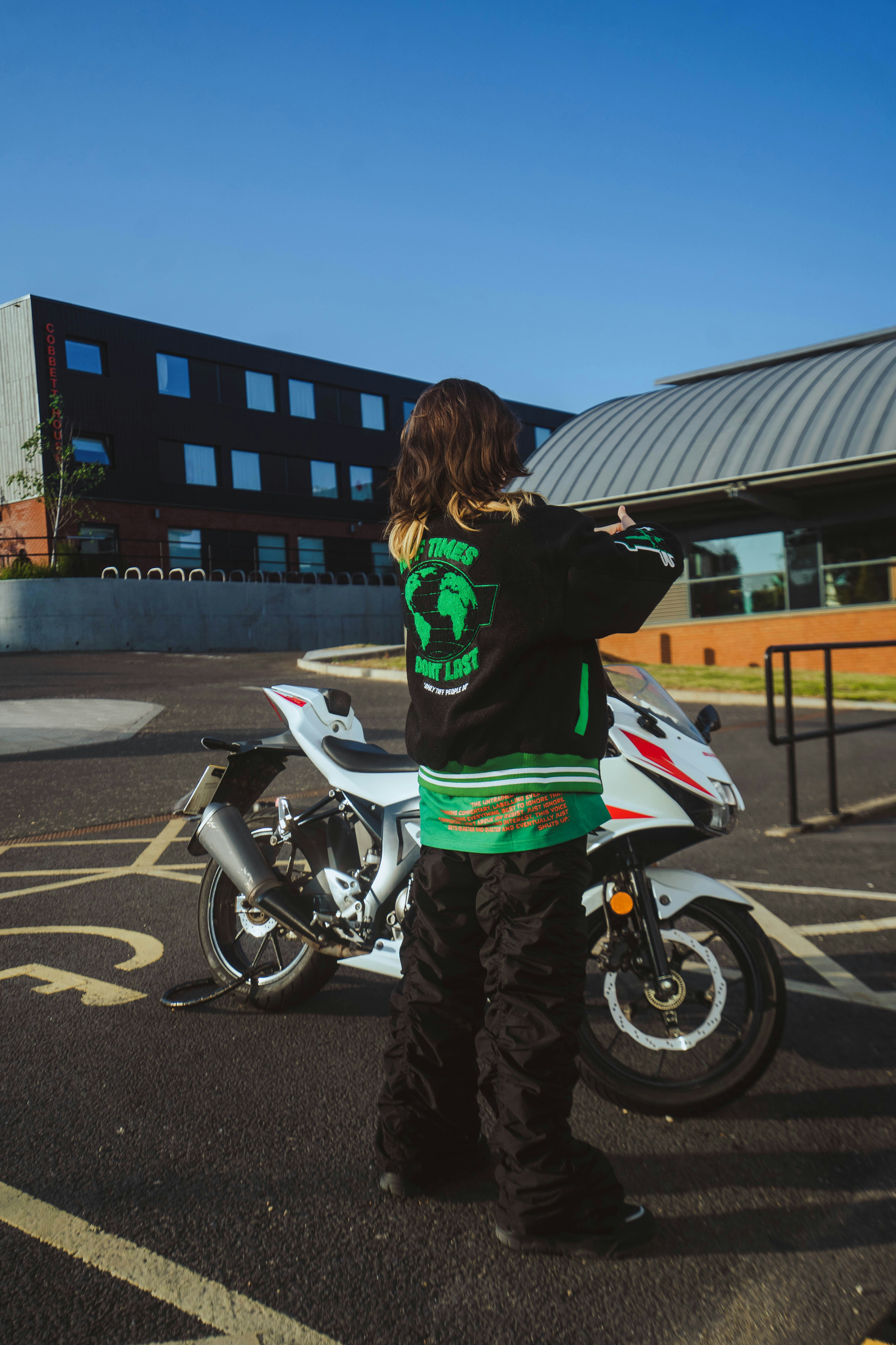 Aloe for Travelers (2026): Hydration, After-Sun Care, and Lightweight Packs for Nomads