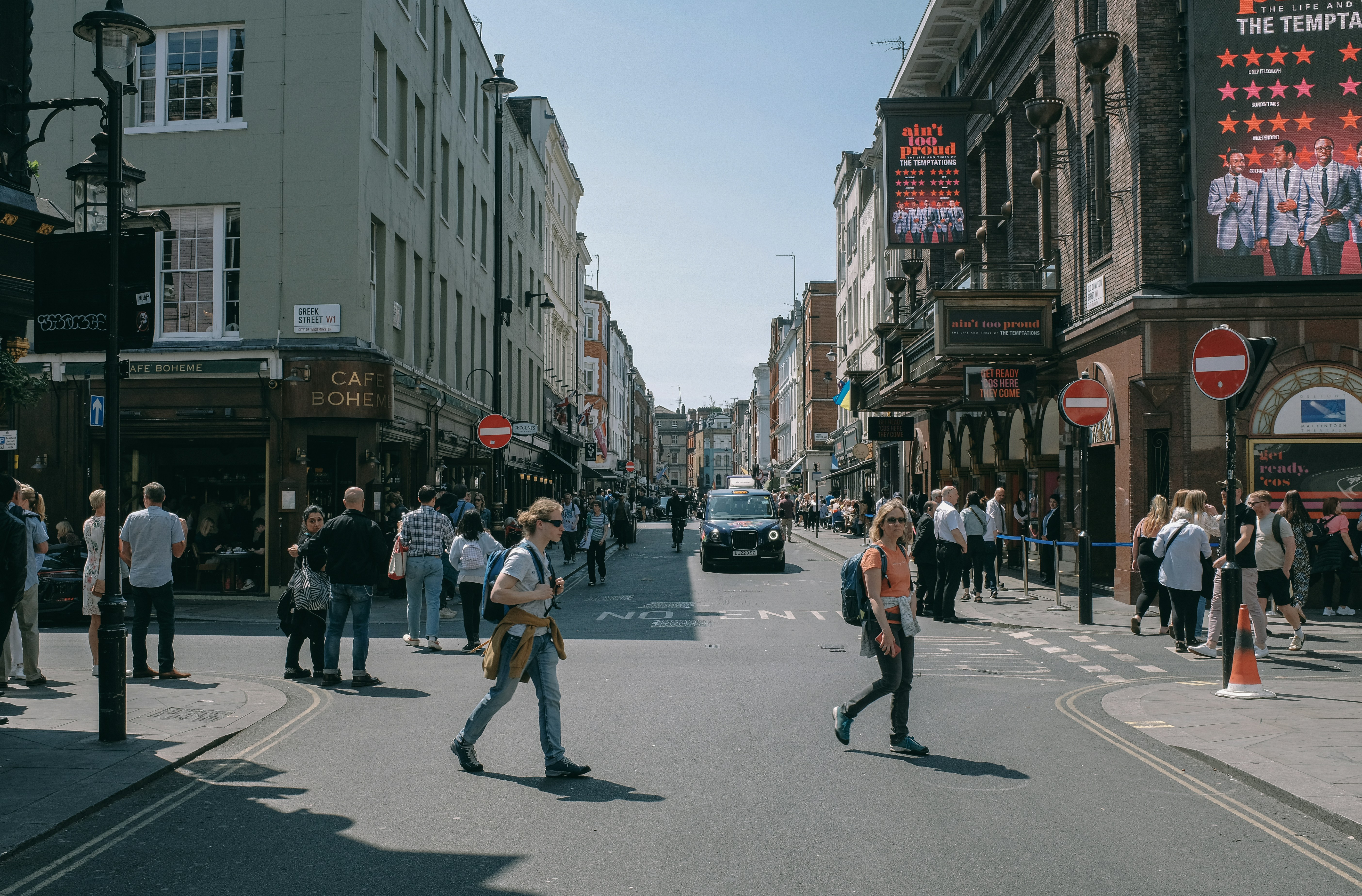 Photo by huyphan2602