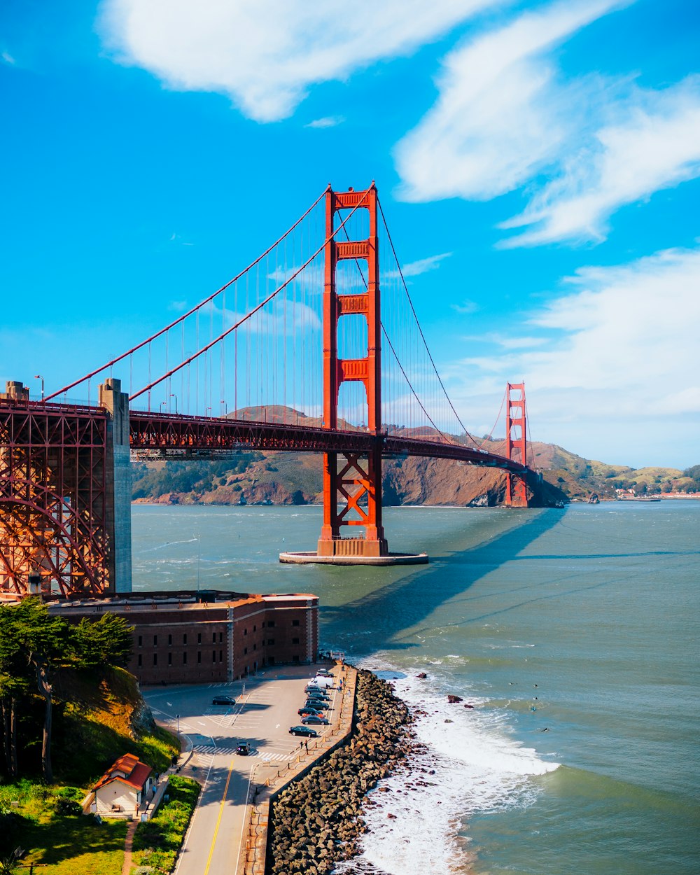 a view of the golden gate bridge in san francisco