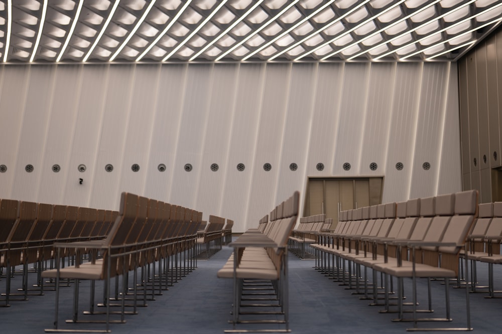 a row of empty chairs in a room