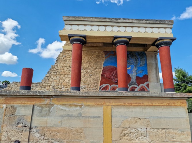Knossos: The Palace of the Minotaur on Crete