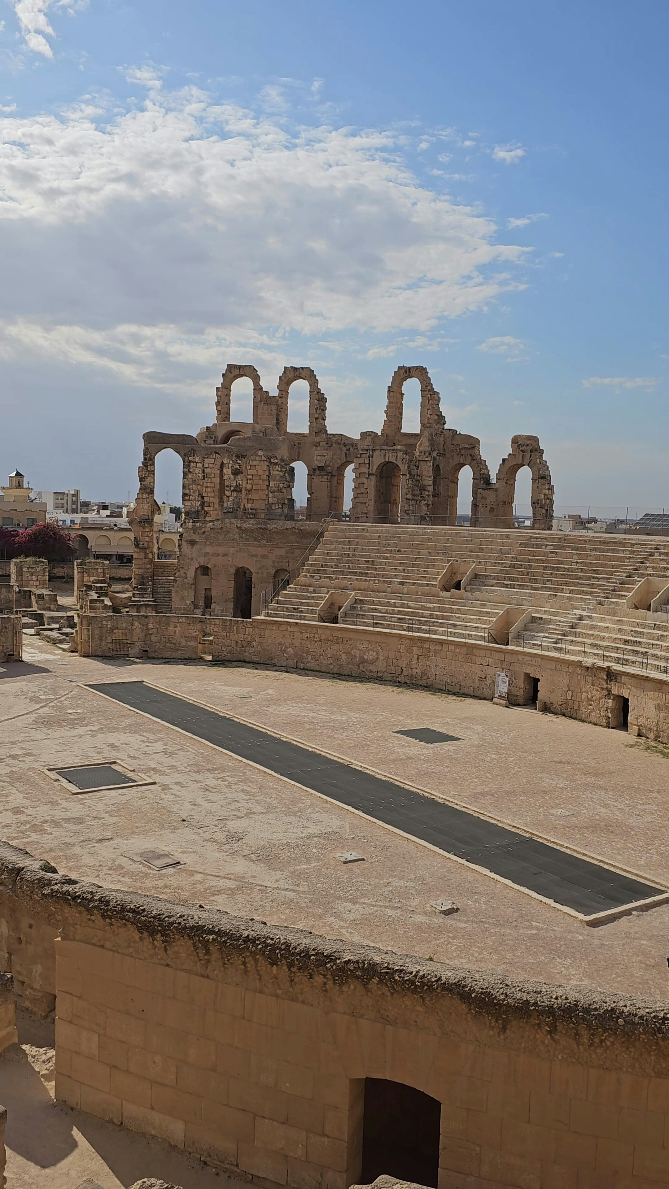 the ruins of the ancient city of palmyrate