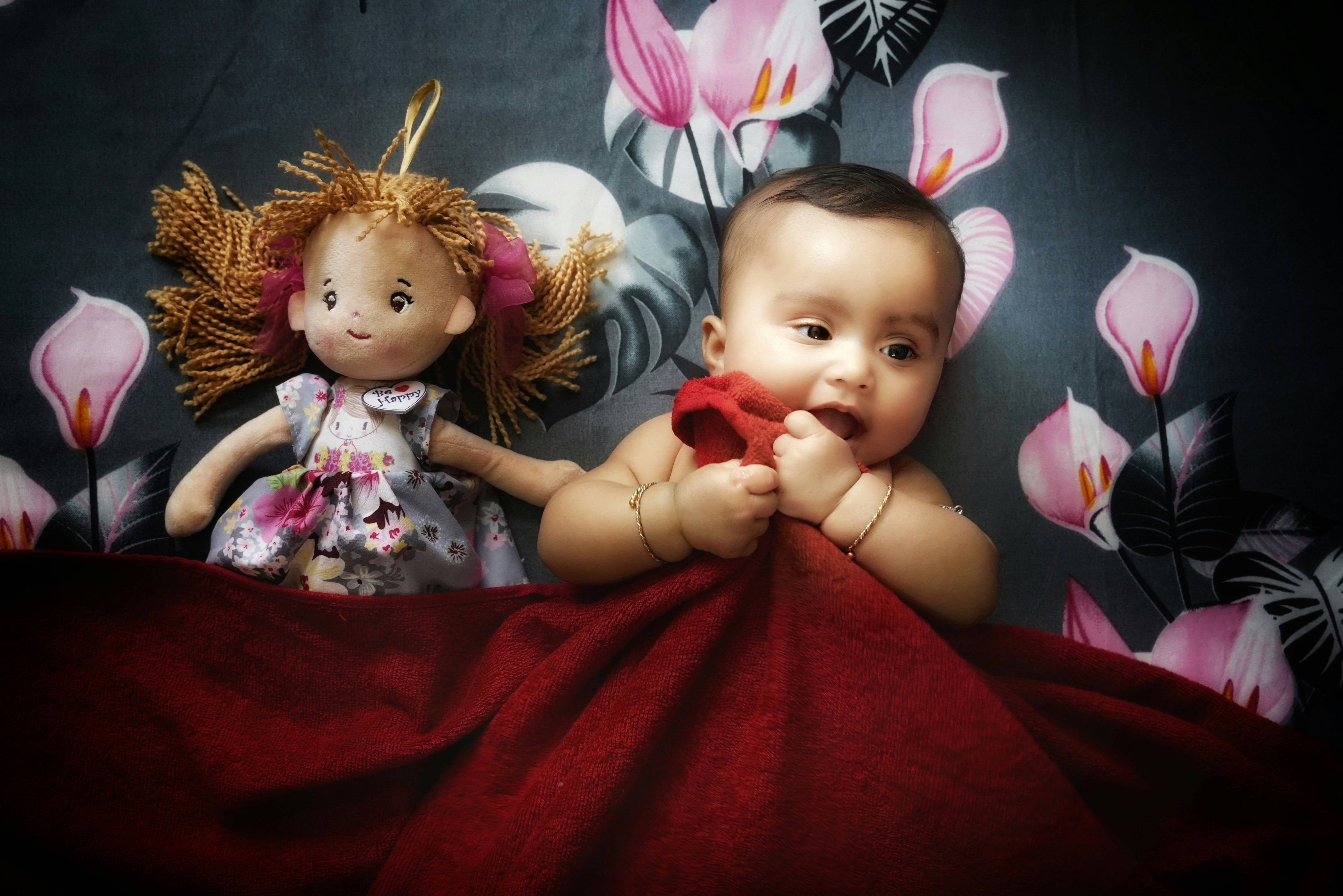 손이 많이 가는 아기 눈 | TikTok, image size:3000x2001