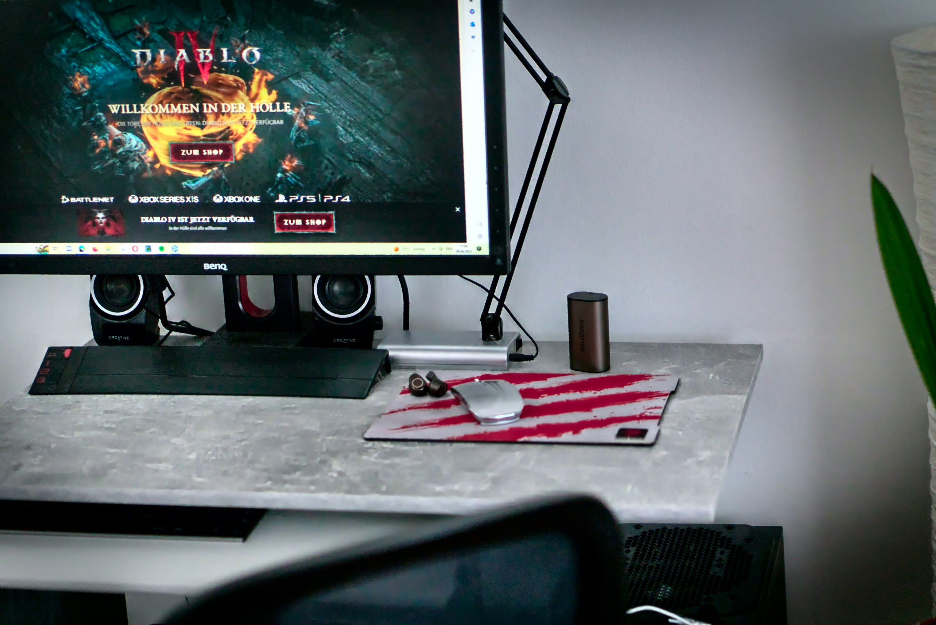 Hansel & Gretel debuts at No. 1 at the box office