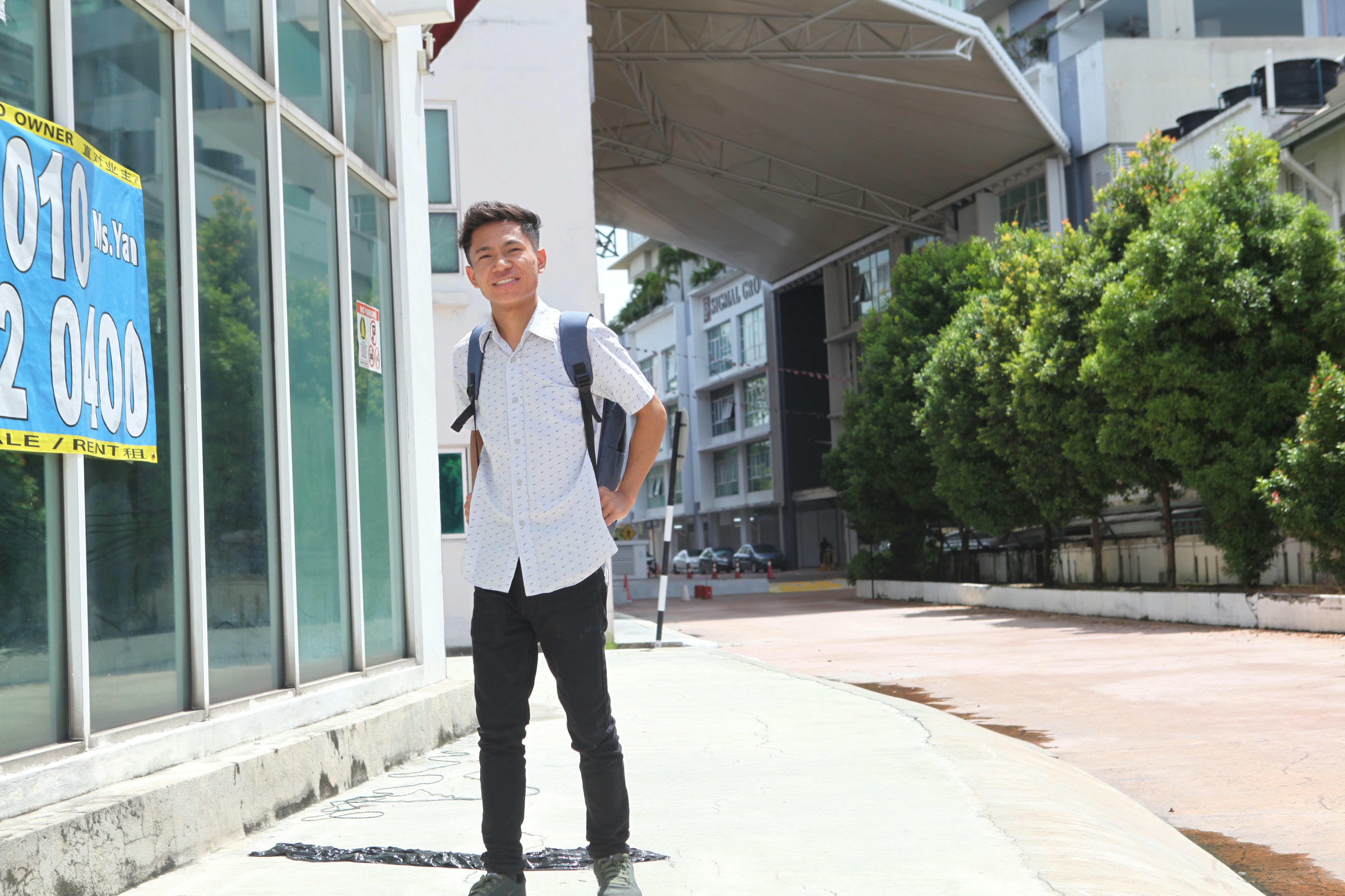 photo-1686360808775-55183062324a?ixid=M3wxMjA3fDB8MXxzZWFyY2h8MTF8fG1hdGglMjB0dWl0aW9uJTIwdGVhY2hlciUyMHNpbmdhcG9yZXxlbnwwfHx8fDE3NjY0OTMzMjh8MA\u0026ixlib=rb-4.1.0