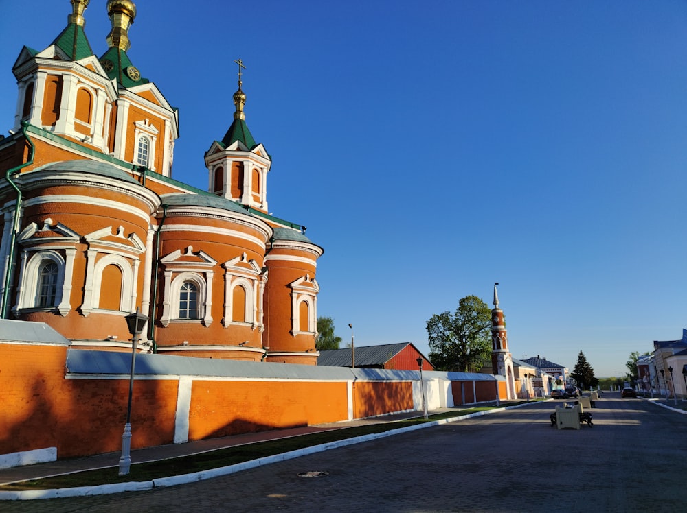 a large building with two towers on top of it