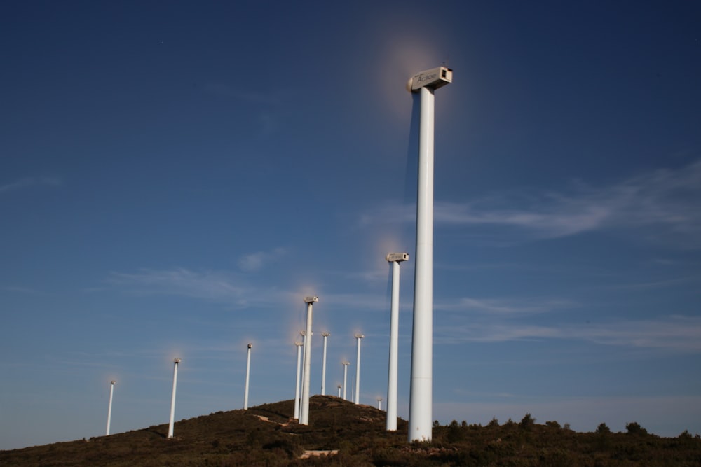 a bunch of lights that are on a hill