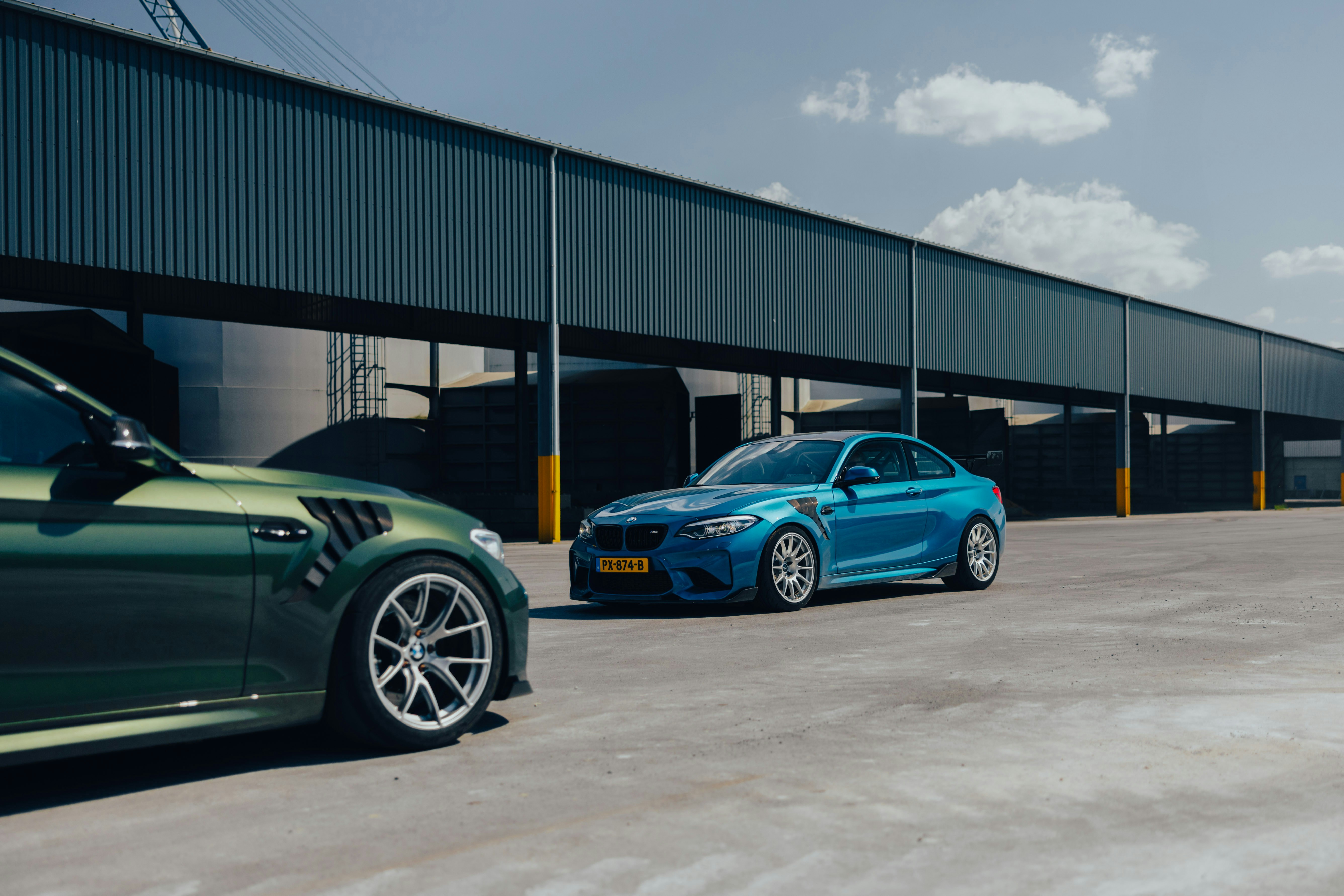 Photo by lorenzohamers