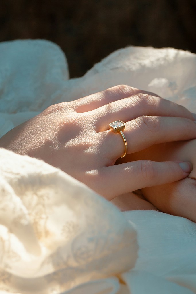 Elegant Gold Ring
