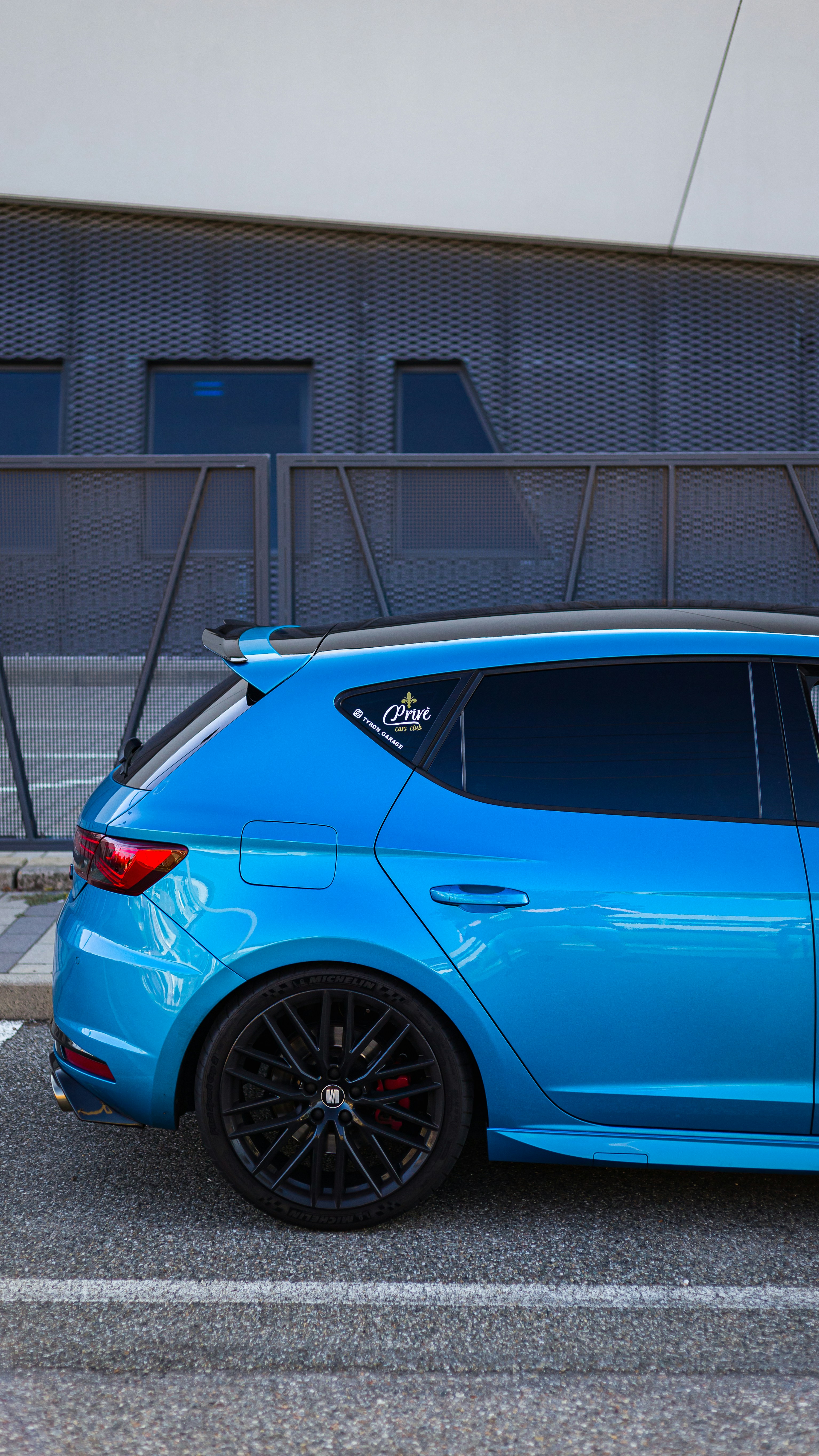 Photo by abphoto_dot_it