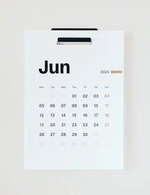 Calendar highlighting webinar dates on May 30-31, 2026.