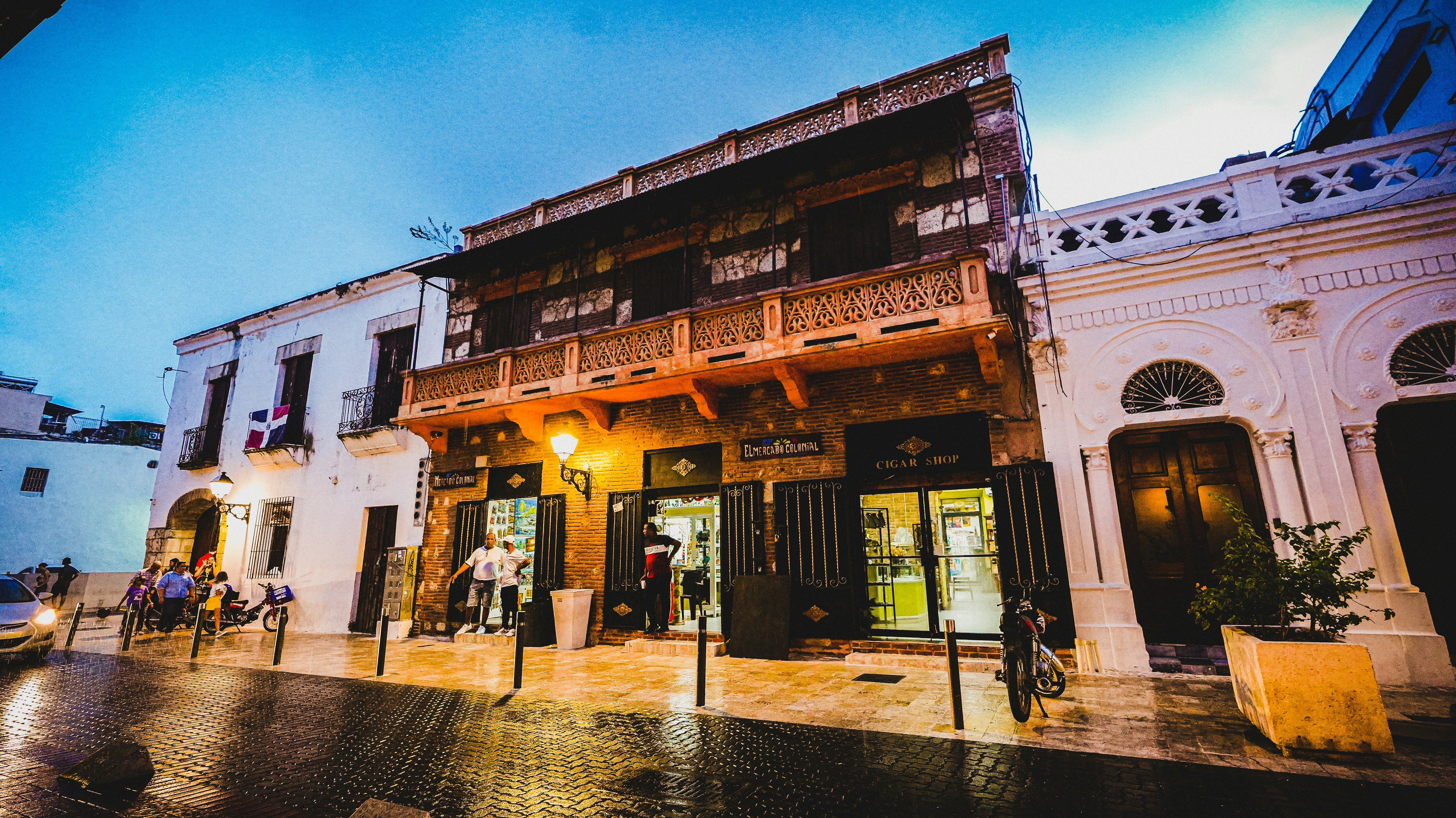 Photo by eliasperdomosoto