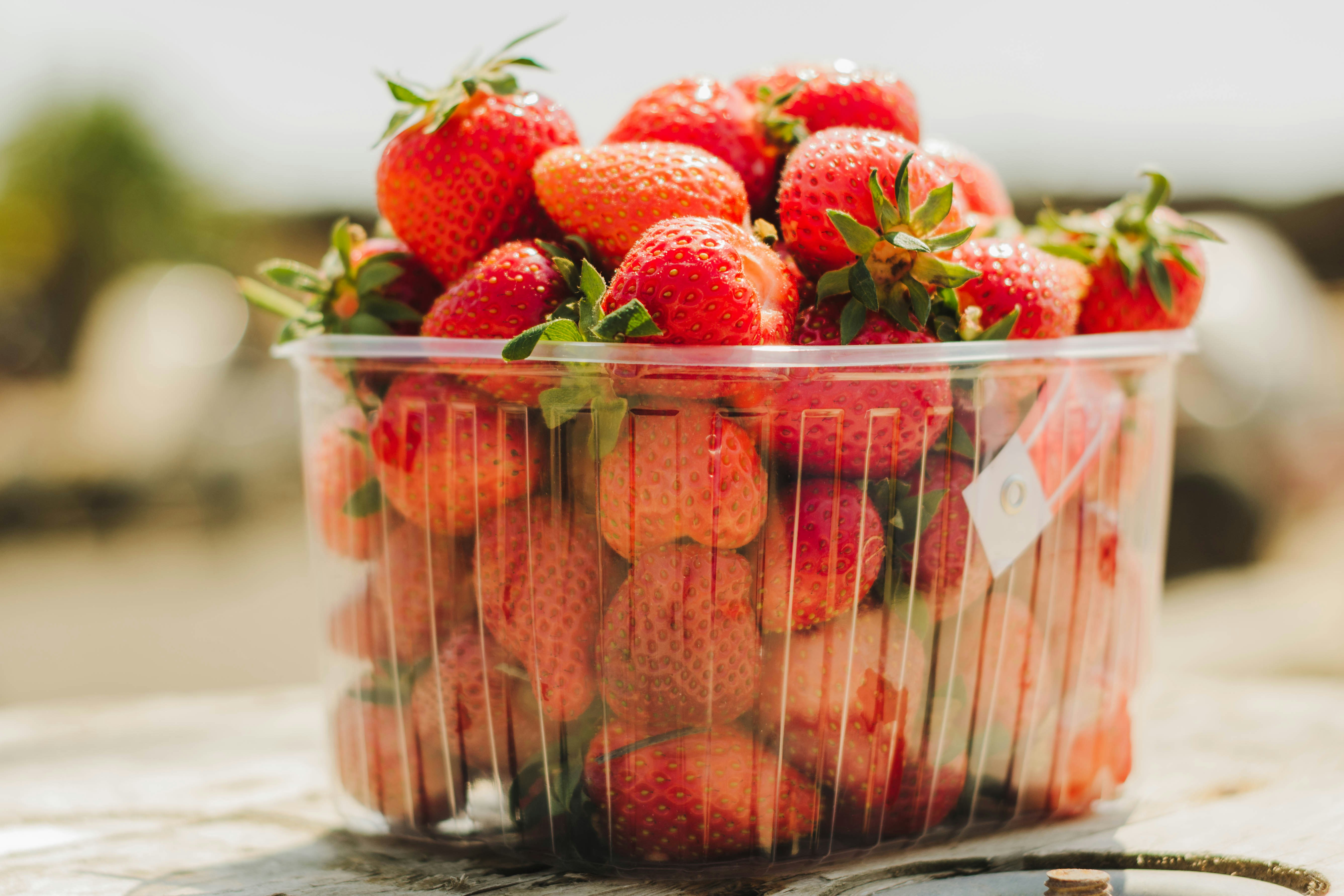 Fragole Finte Decorativo - 40 Pezzi In PVC Realistico Per Centrotavola E Feste - Foto 9