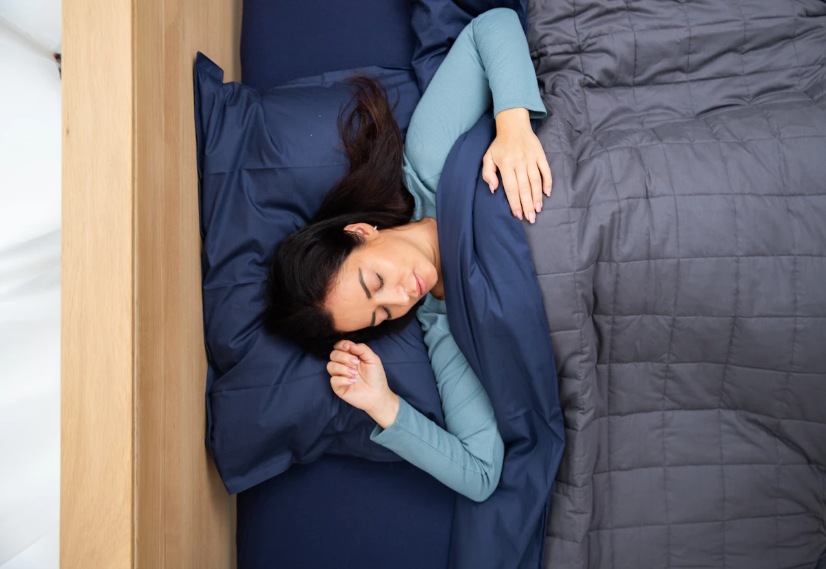 Chart comparing regular and irregular sleep schedules