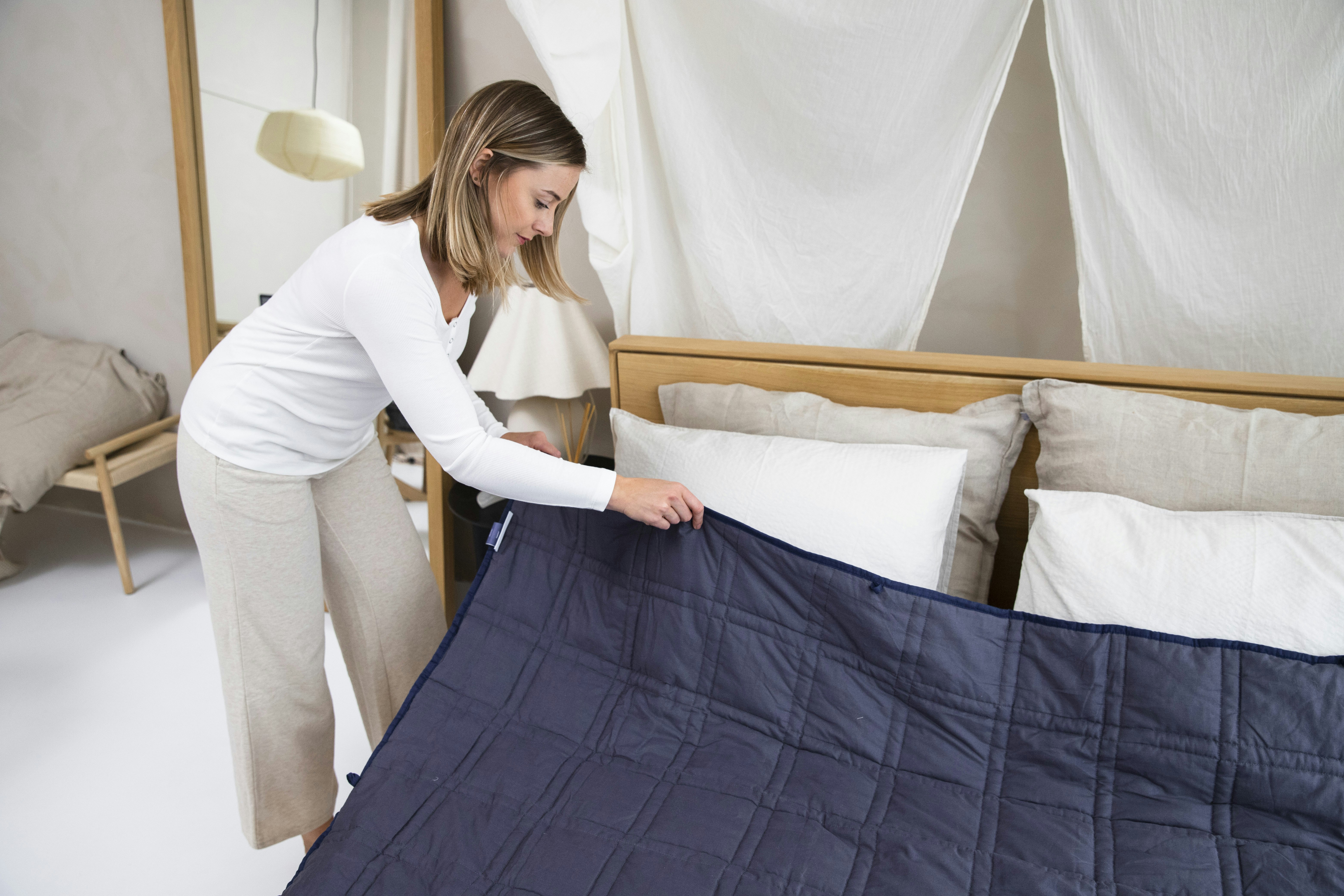 Are There Benefits To Using A Weighted Blanket For Sleep?