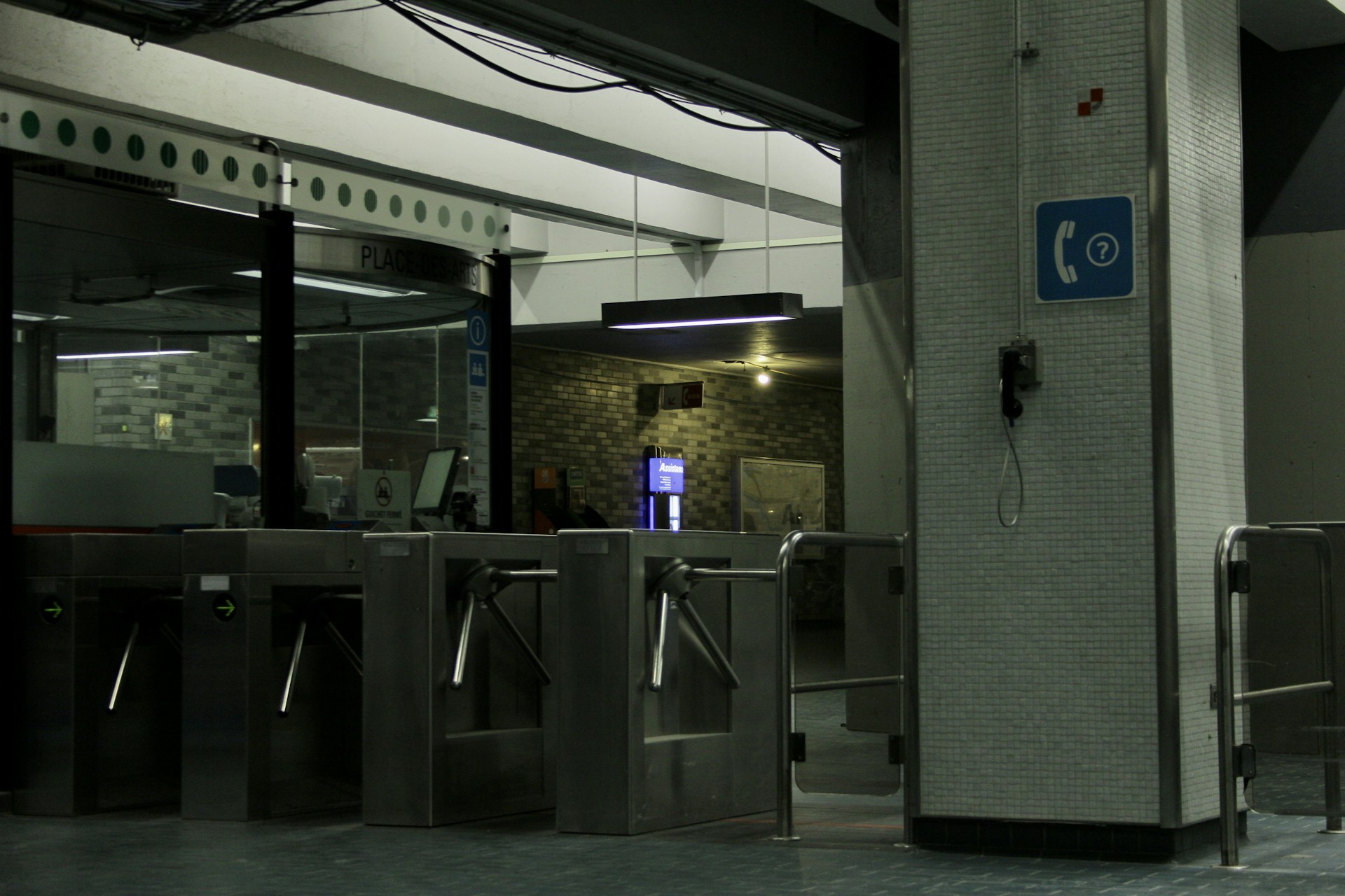a room that has a bunch of metal gates in it