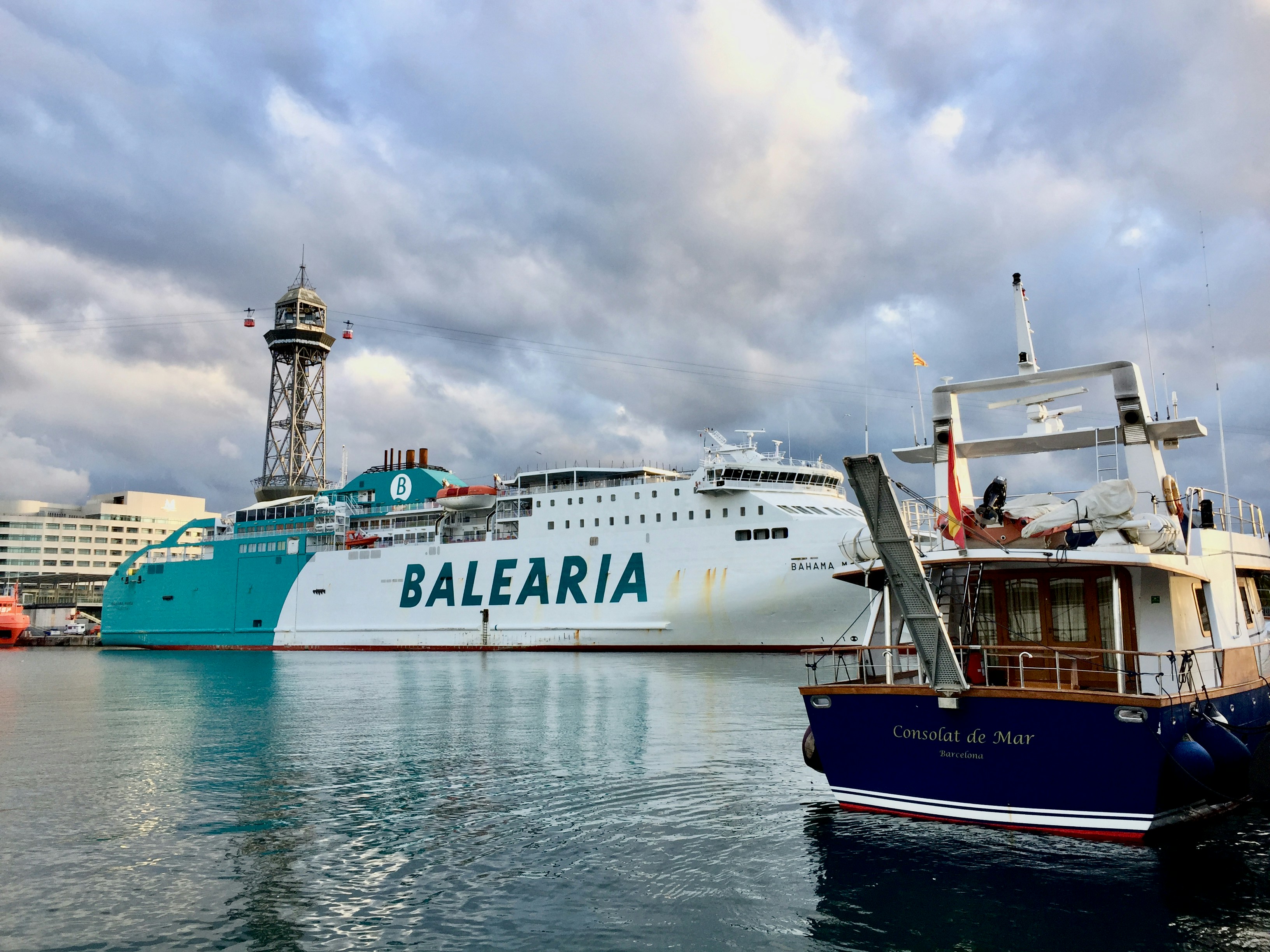 Mudanza de España a Italia: ventajas de trasladar el coche por barco