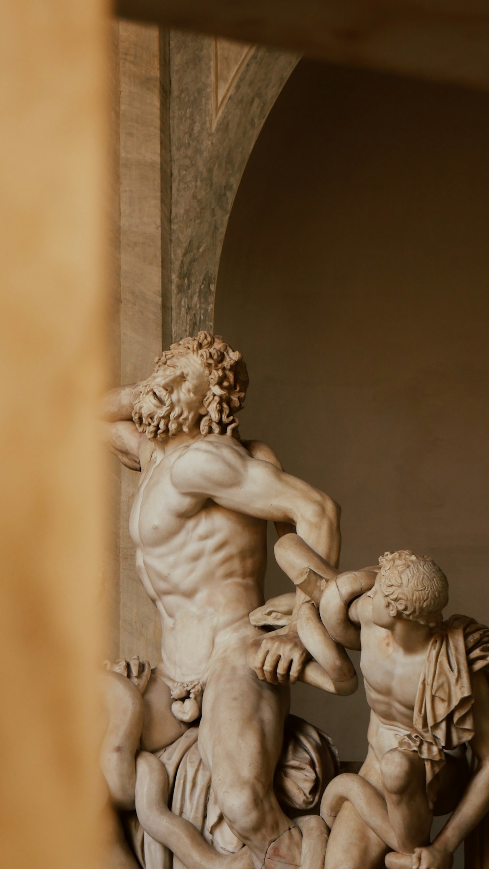 a statue of a group of men wrestling